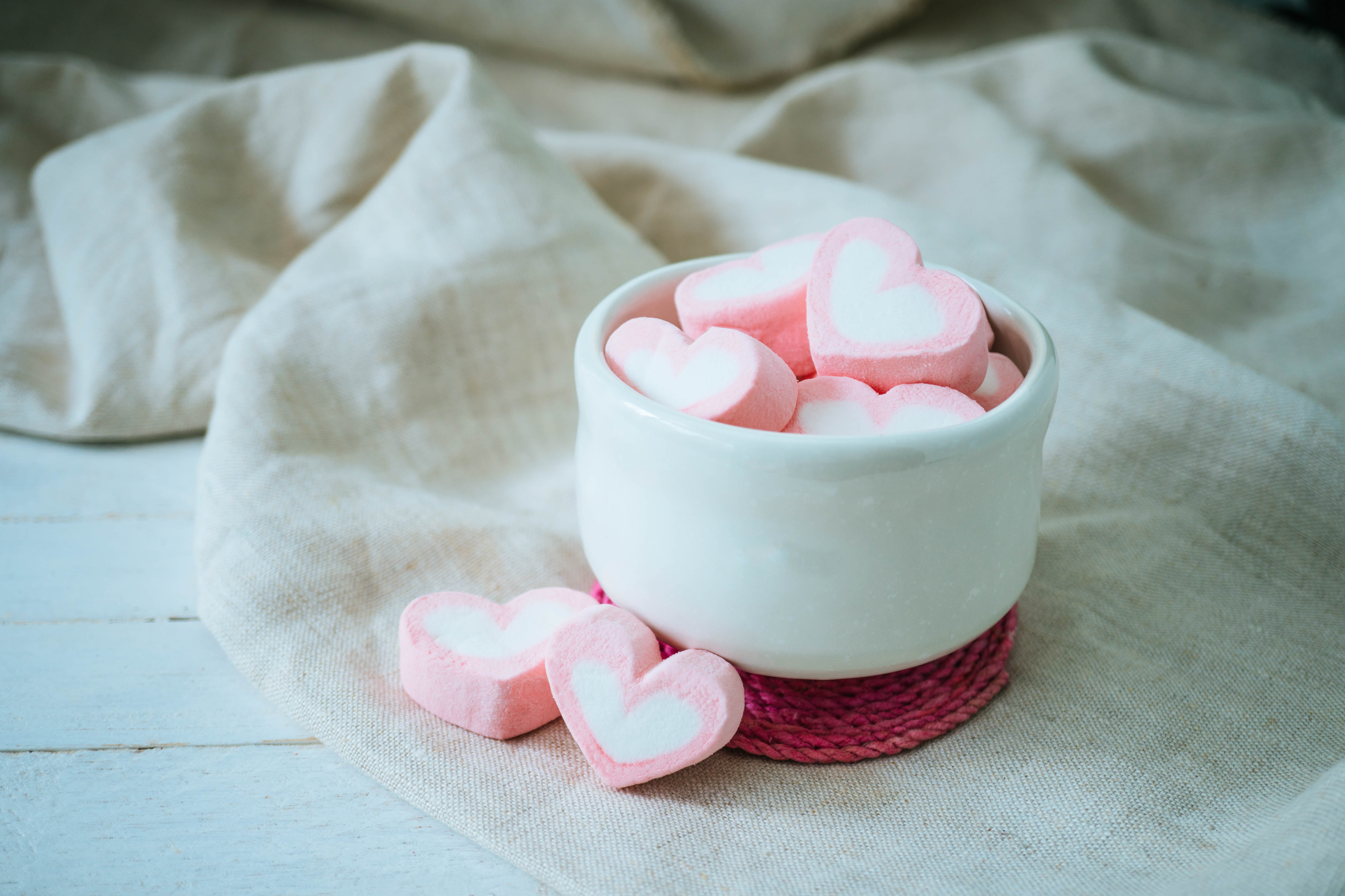 Marshmallows, hearts, mug, 5K, HD Wallpaper