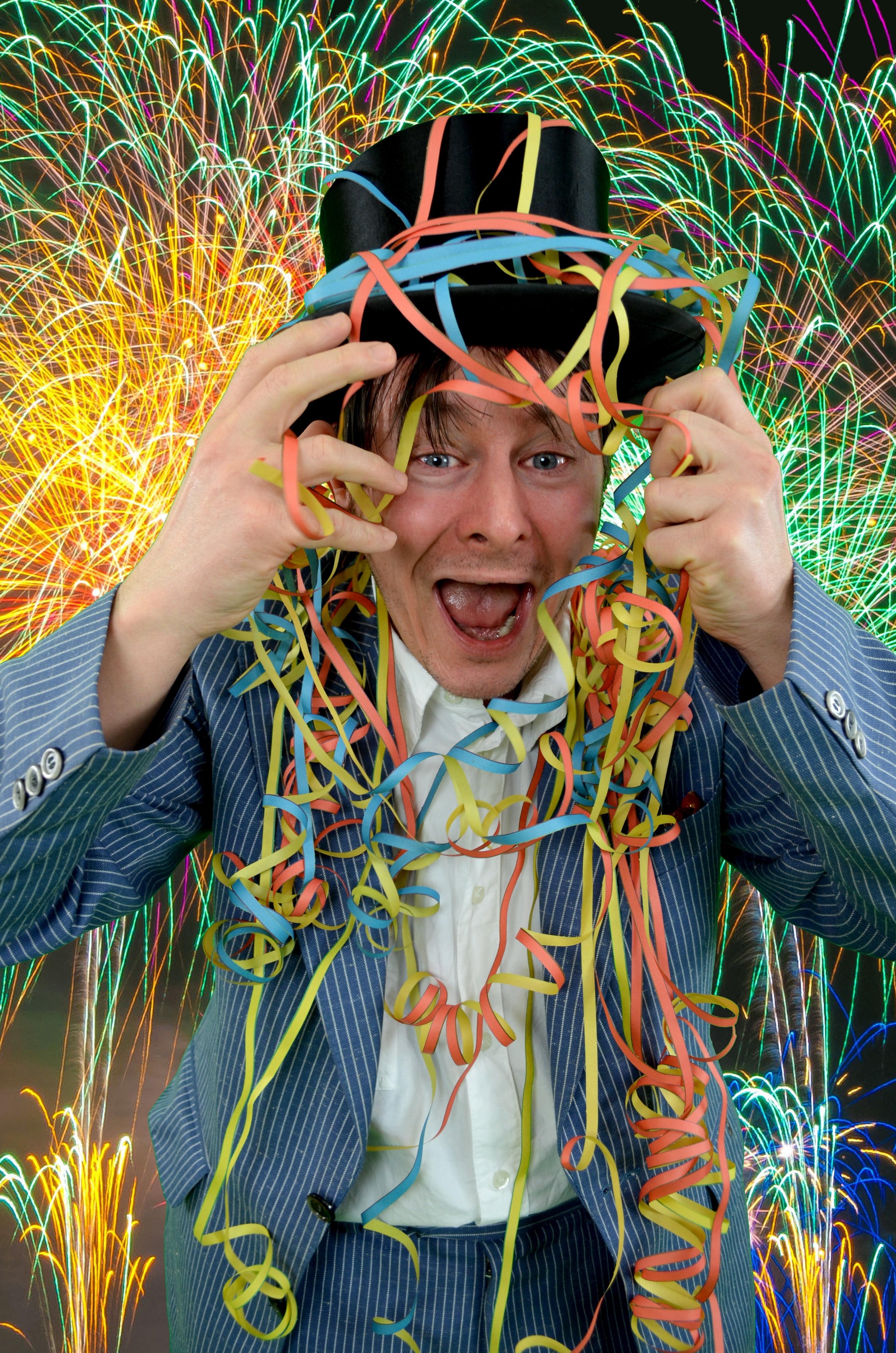 happy, leisure activity, headshot, luck, celebrate, new years day, rocket, chapo klak, adult, mid adult men, streamer, comedy, men, man, casual clothing, Phone HD Wallpaper