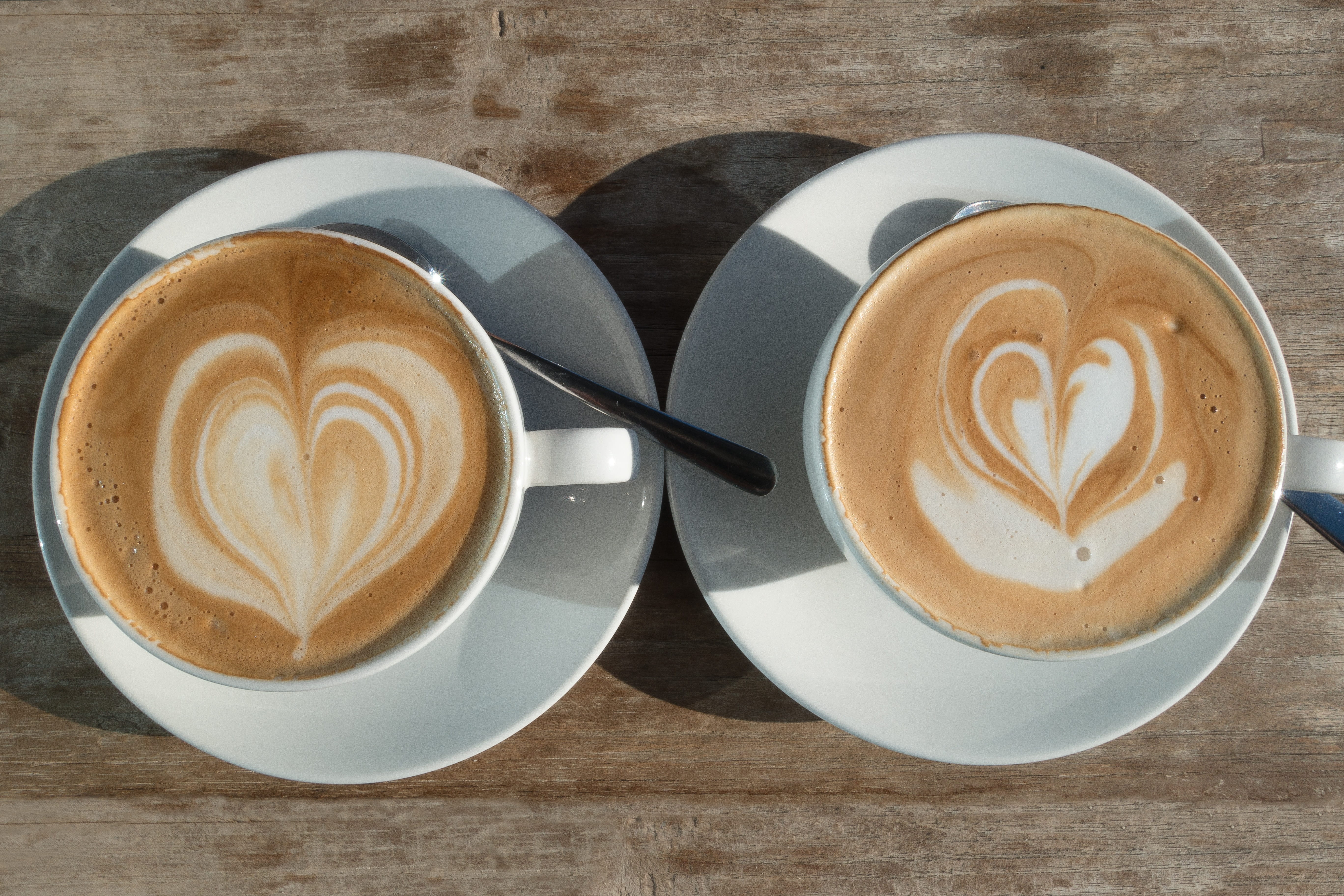 hot drink, still life, coffee - drink, table, coffee cup, no people, capuchin, latte, drink, food and drink, saucer, espresso with foam, heart, froth art, HD Wallpaper