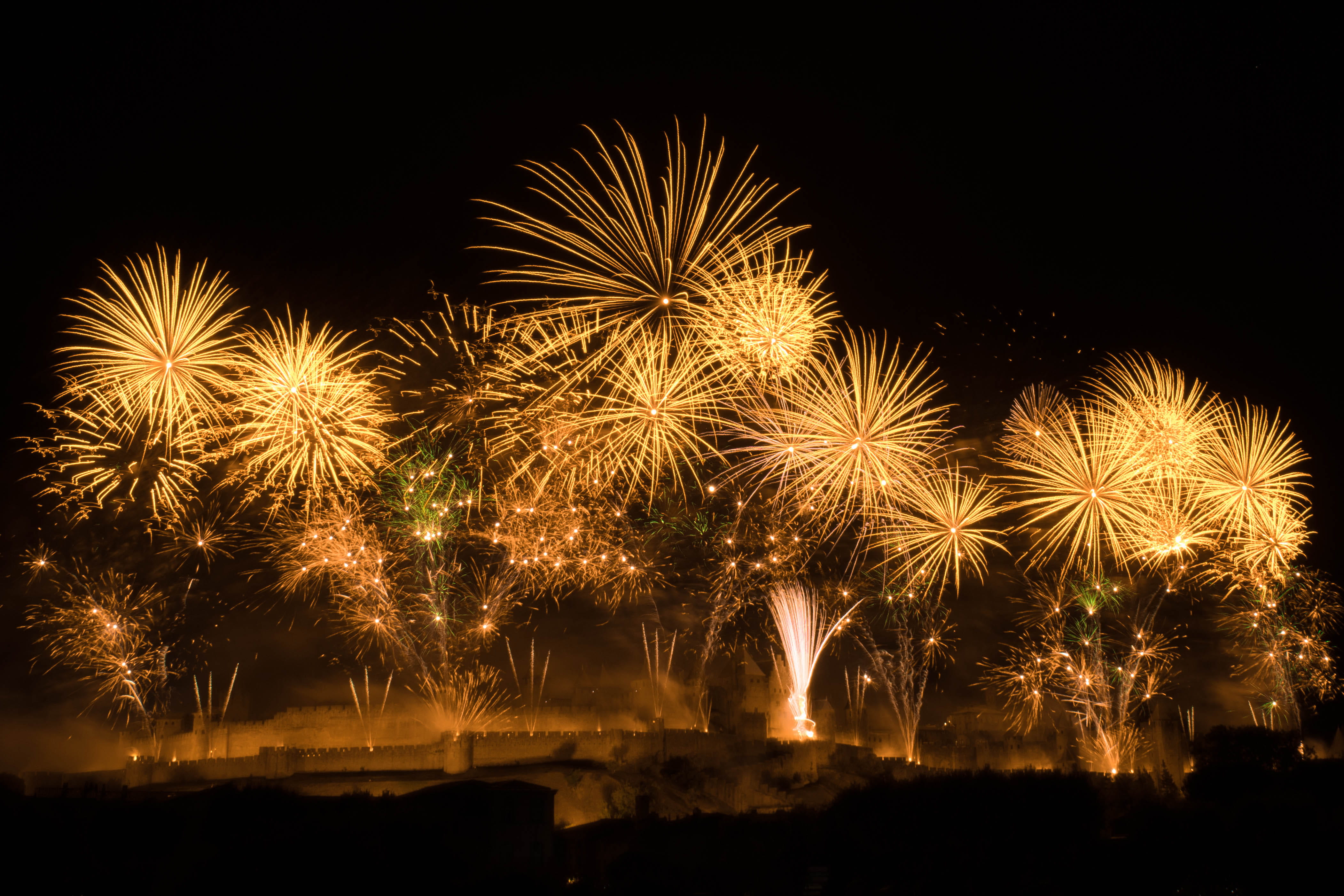 14th, sky, fun, exposure, light - Natural Phenomenon, bright, city, multi Colored, vibrant Color, dark, july, night, new Years Day, 2017, exploding, france, HD Wallpaper