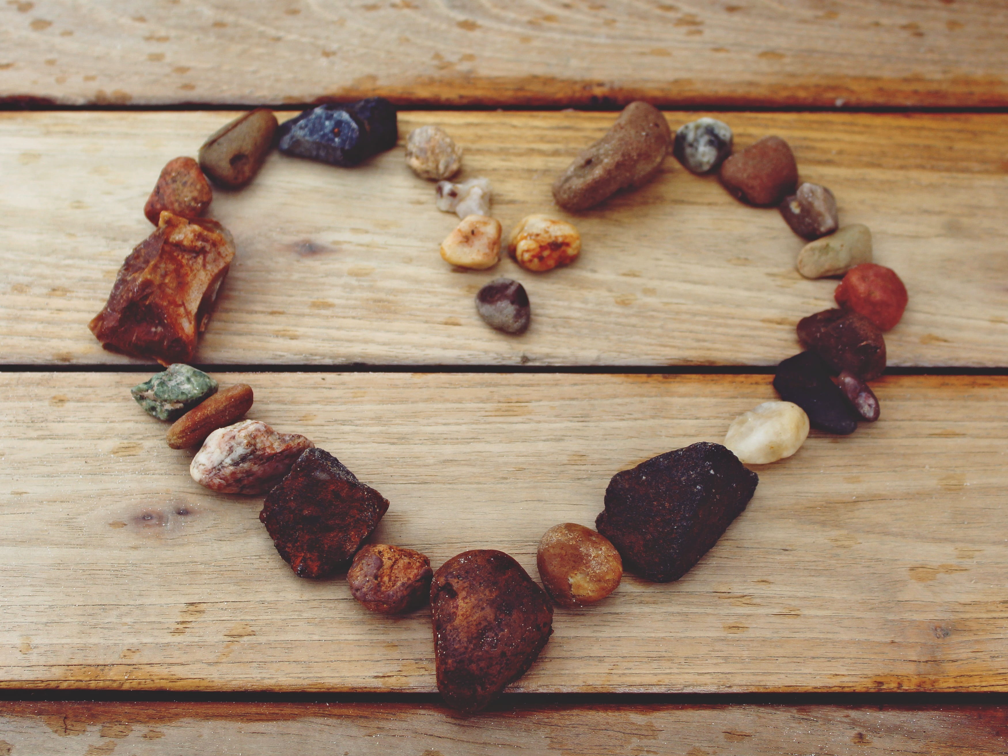 snack, romance, seed, pattern, high angle view, luck, valentines day, background, fruit, dried fruit, cool, stones, heart shaped, stone heart, wedding, HD Wallpaper
