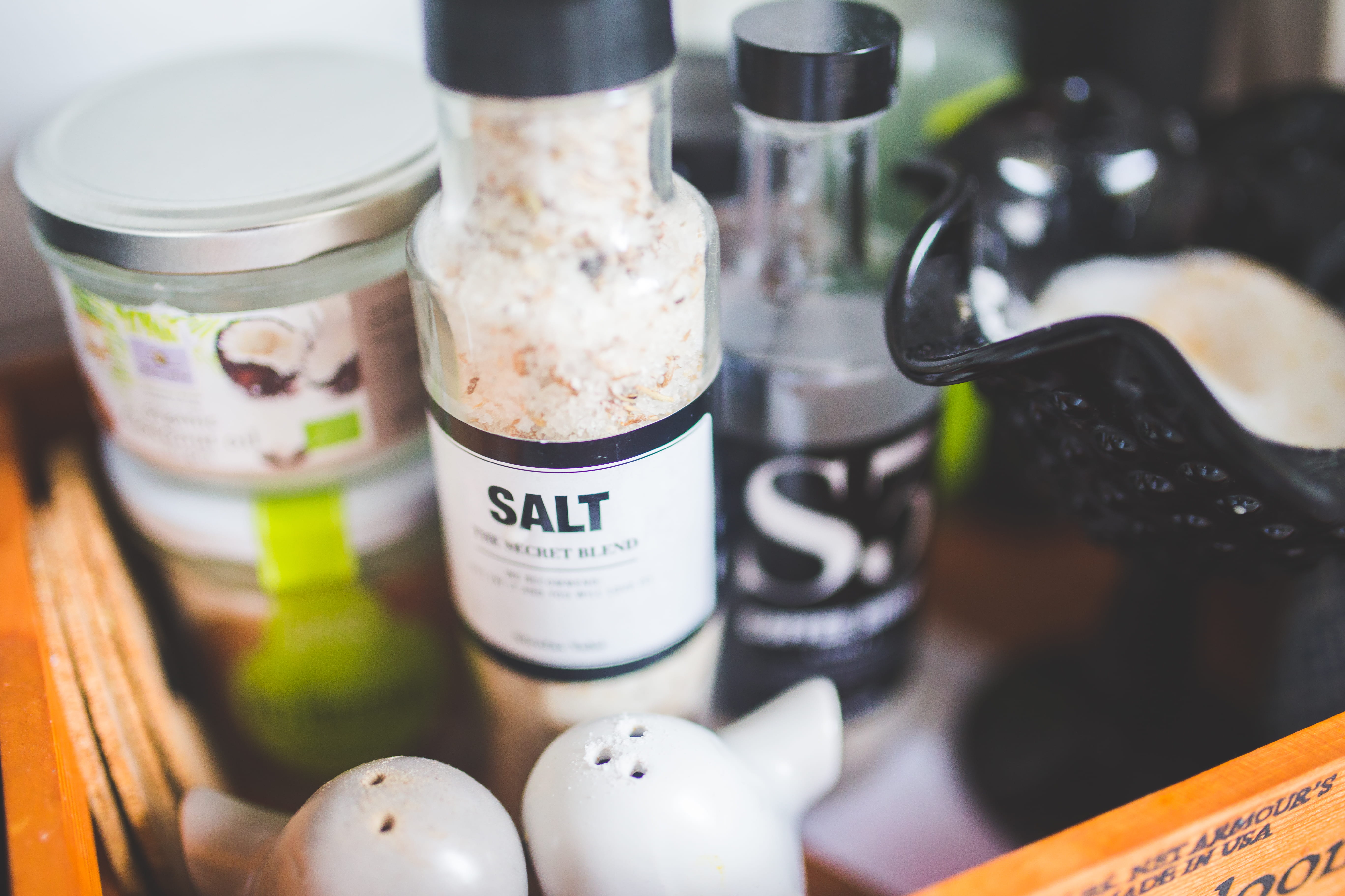 spices, group of objects, preparation, jar, cuisine, selective focus, western script, text, bottle, view, container, still life, close-up, indoors, cooking, HD Wallpaper