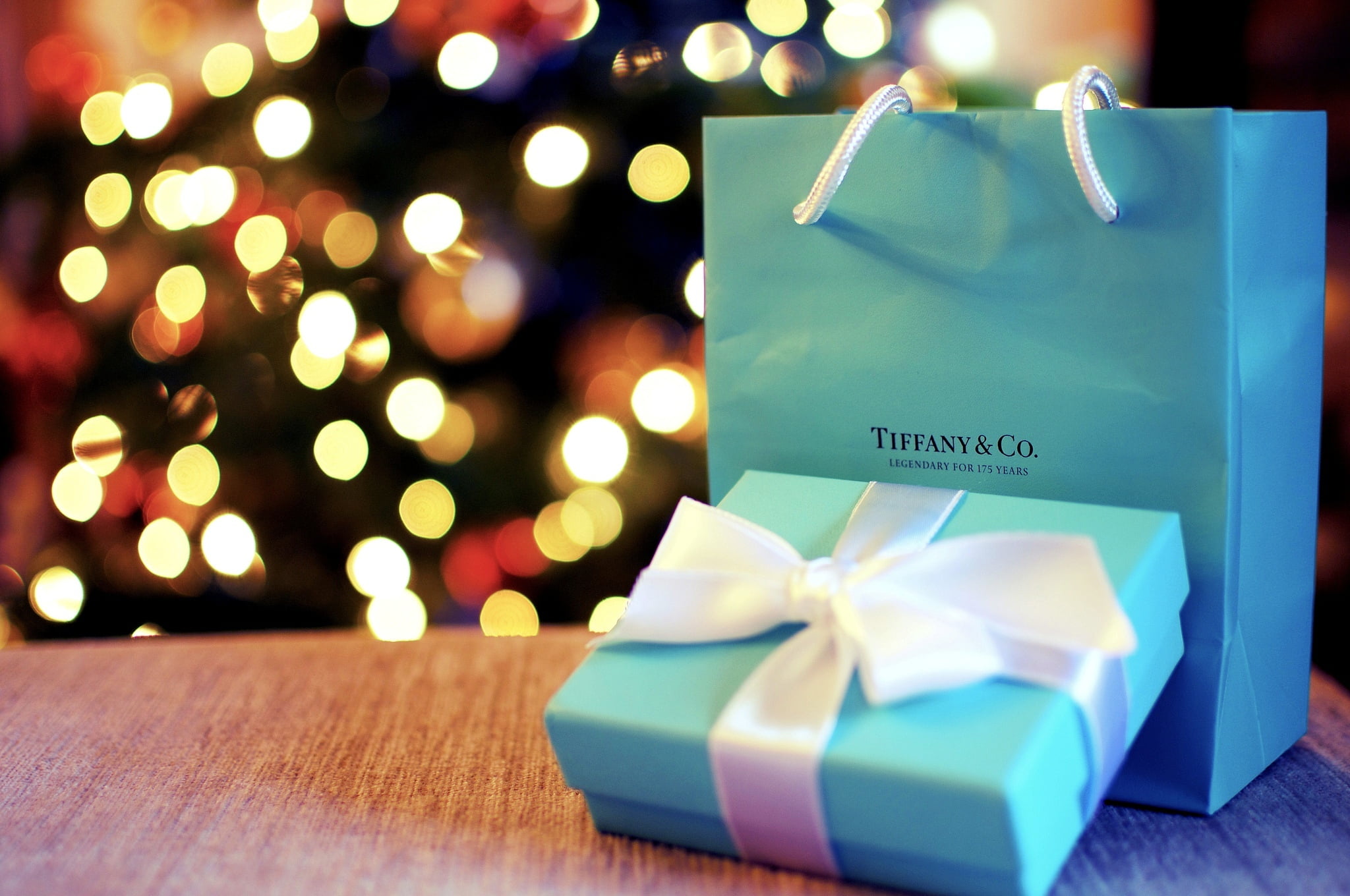 christmas, HD, 1080P, celebration, gift, no people, package, holidays, emotion, bow, holiday, event, bokeh, tape, illuminated, fullscreen, bag, HD Wallpaper