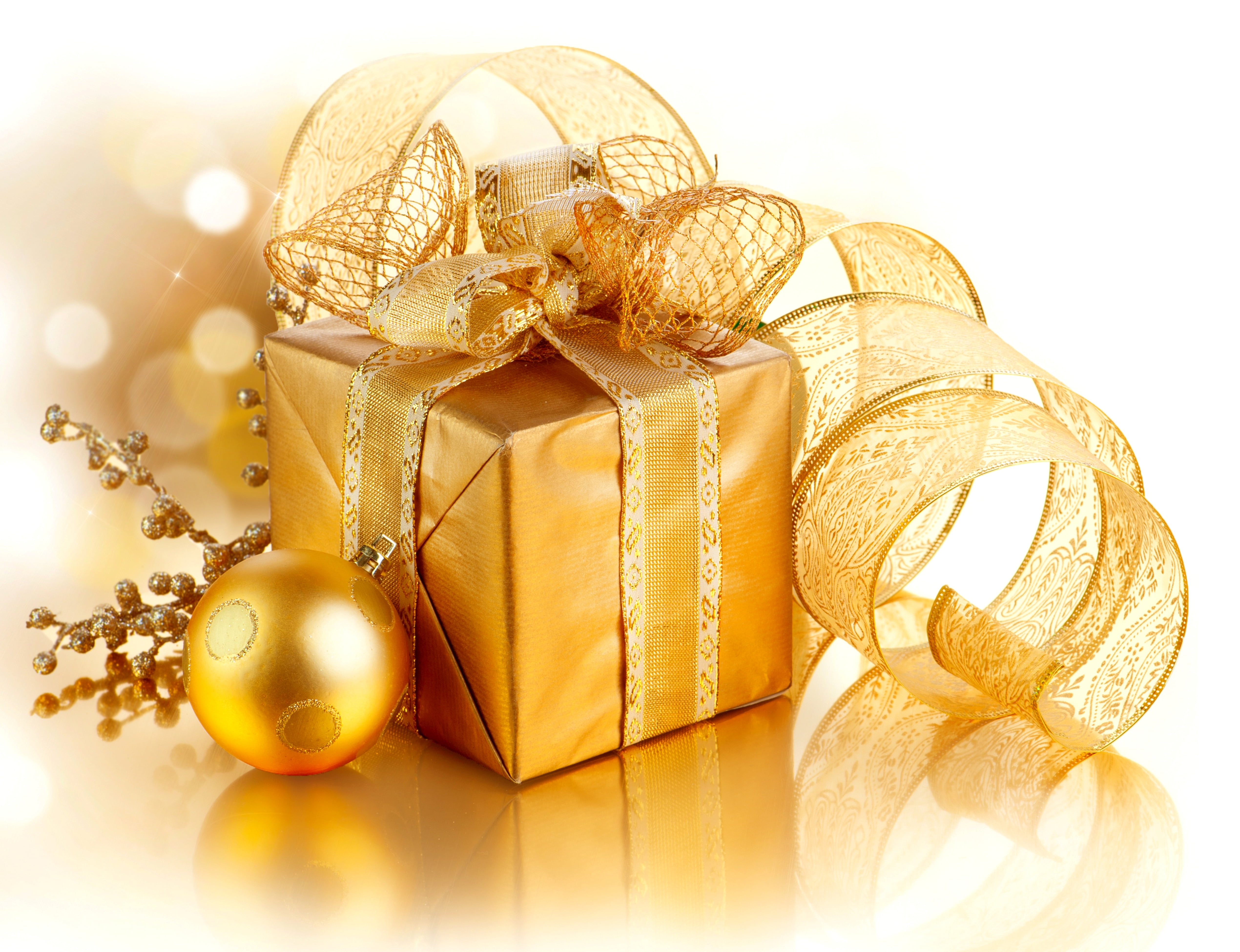 box - container, container, 4K, tape, holiday, gold, decoration, xmas, christmas ornament, close-up, shiny, New year, gold colored, bauble, tied bow, Christmas, HD Wallpaper