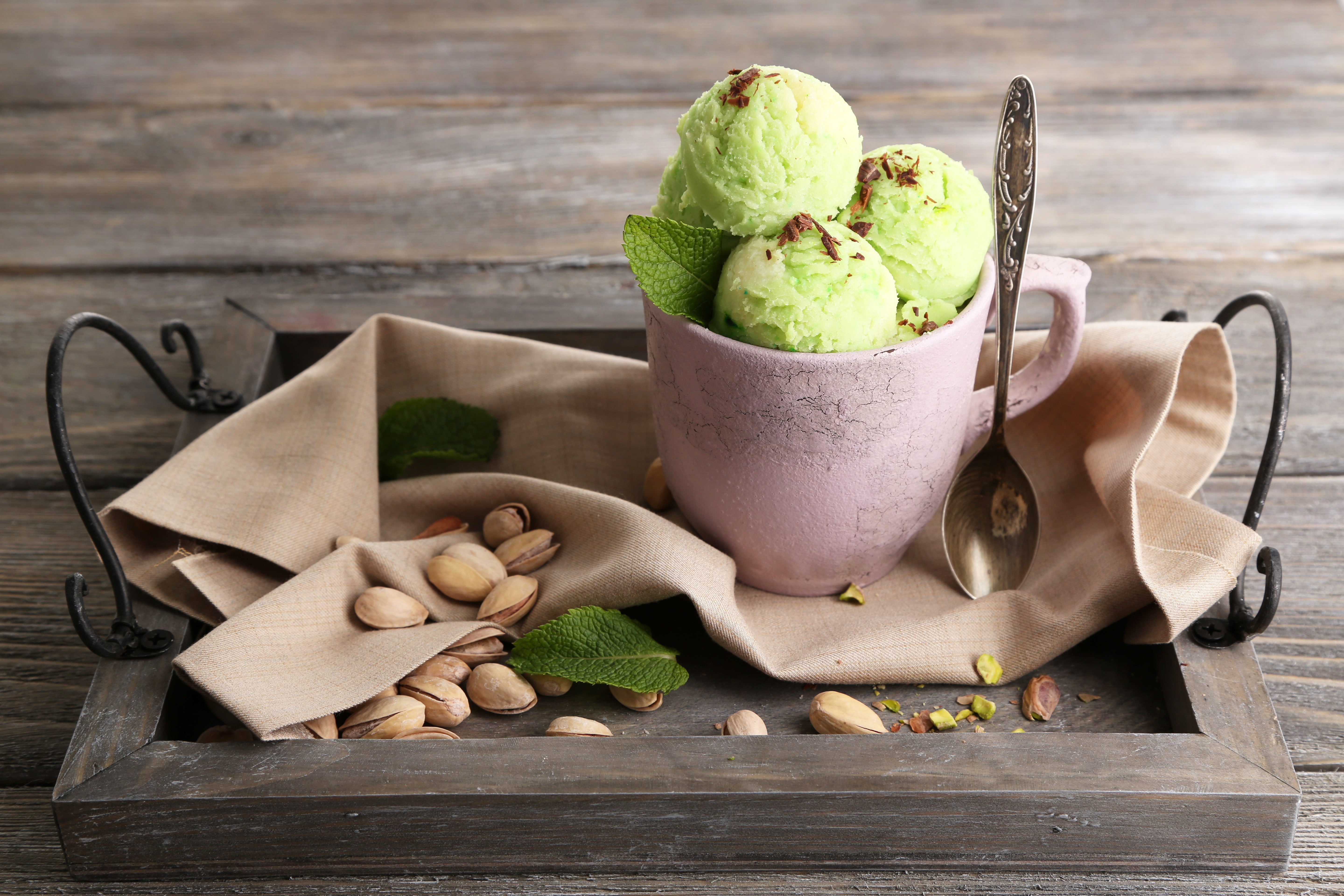 nuts, matcha, spoon, ice, balls, dessert, sweets, ice cream, cream, pistachios, mug, 5K, sweet, mint, pistachio ice cream, HD Wallpaper