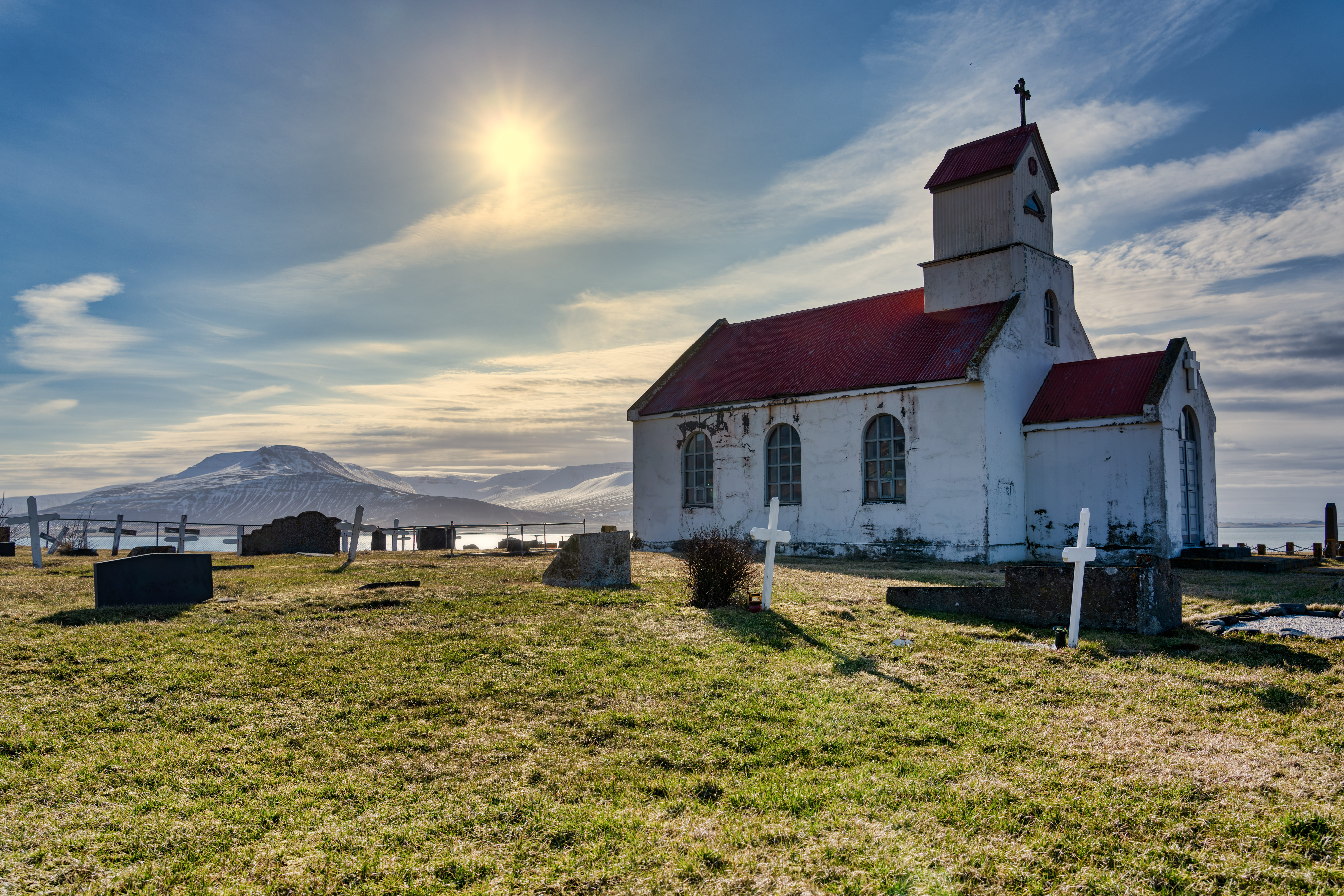 sky, green, rural, building, kirkja, red, nature, building exterior, church, cloud - sky, countryside, architecture, place of worship, christian, outdoors, HD Wallpaper