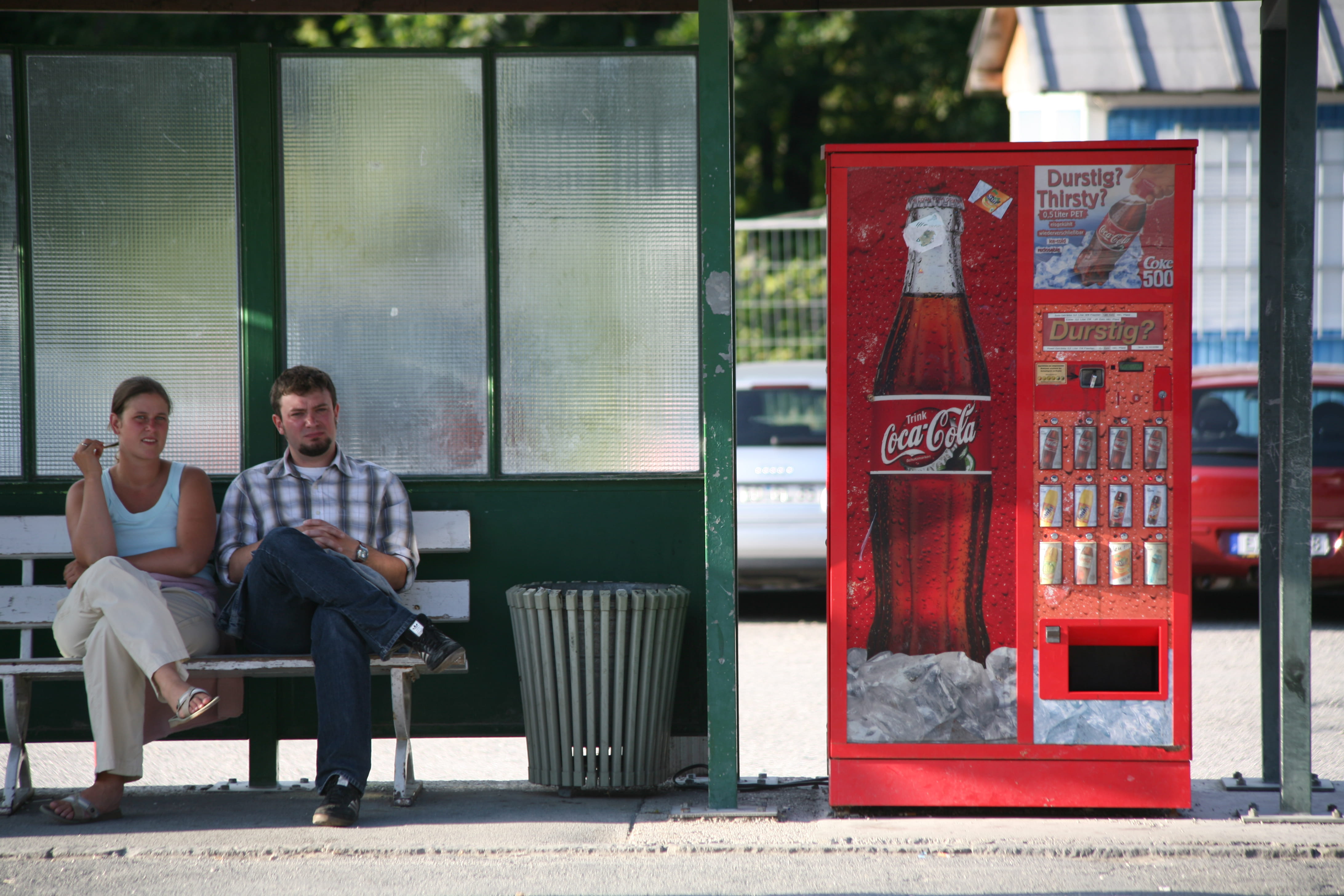 outdoors, laptop, transportation, sitting, men, waiting, young men, street, day, shoe, wireless technology, young adult, human, vending machine, architecture, HD Wallpaper