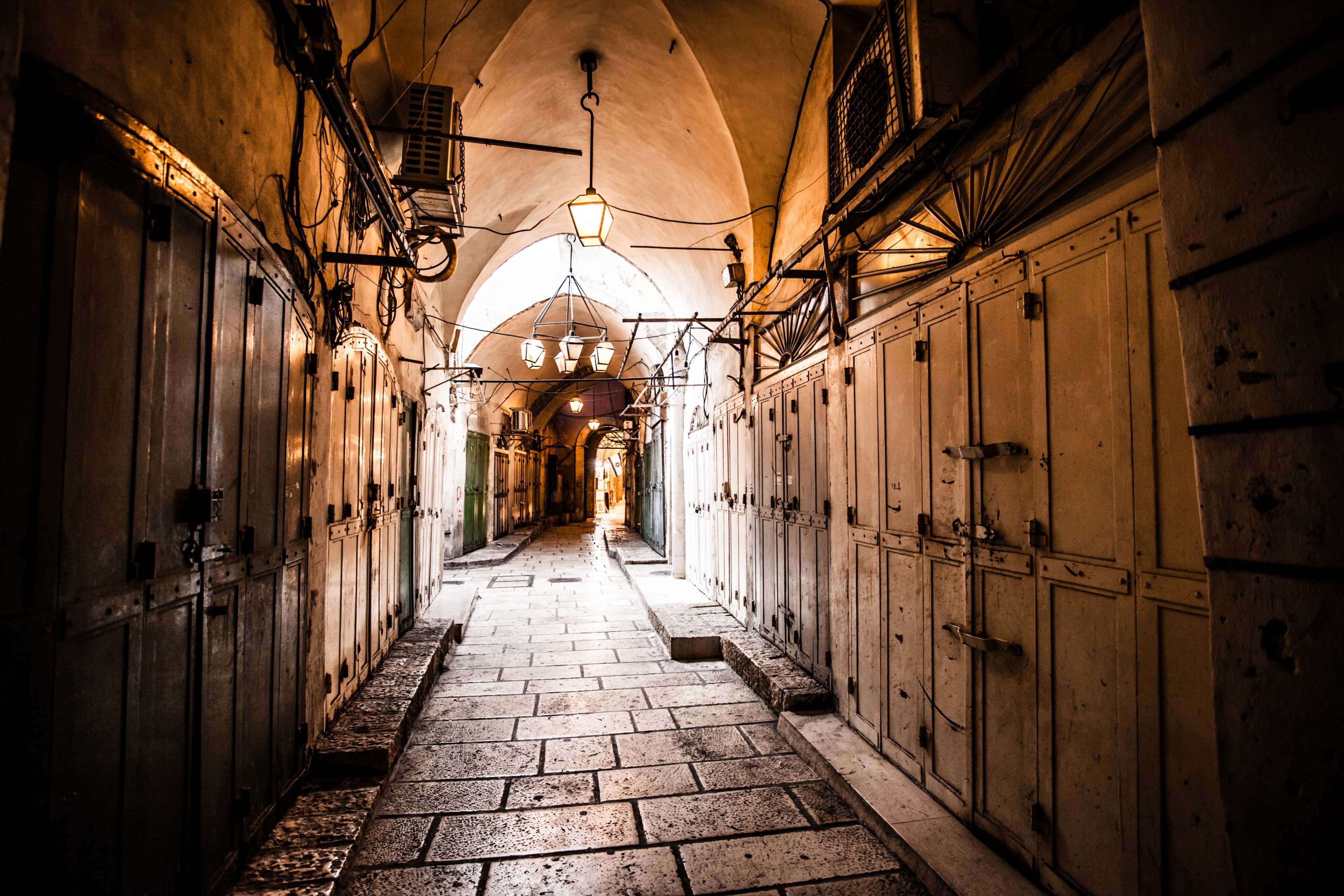 lighting equipment, ancient alley in jewish quarter, jerusalem, alley, day, arch, built structure, old, direction, 4K, illuminated, architecture, arcade, HD Wallpaper