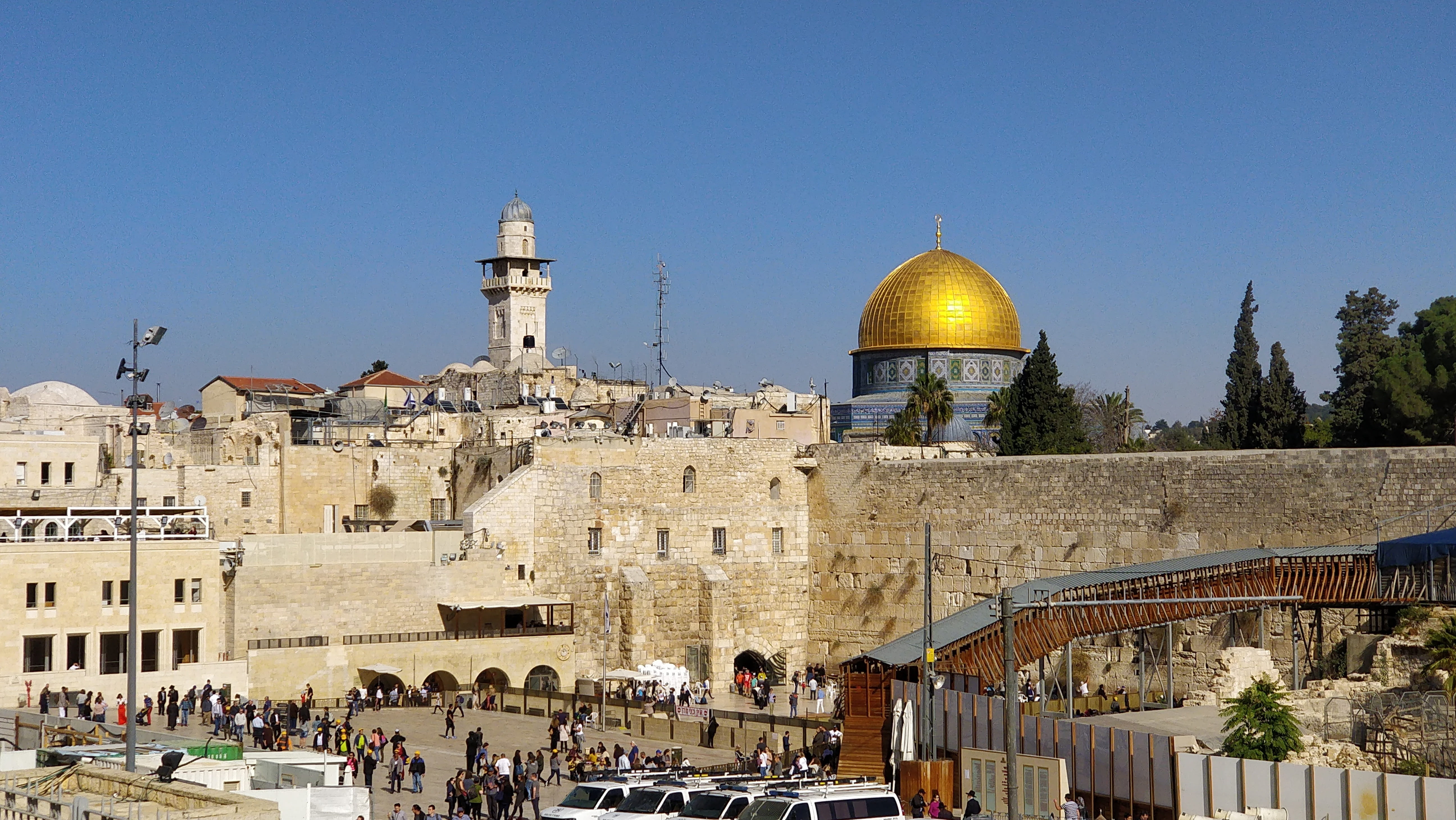 crowd, belief, tourism, building, sky, travel destinations, wailing wall, place of worship, dome, clear sky, group of people, the past, old, pilgrimage, HD Wallpaper