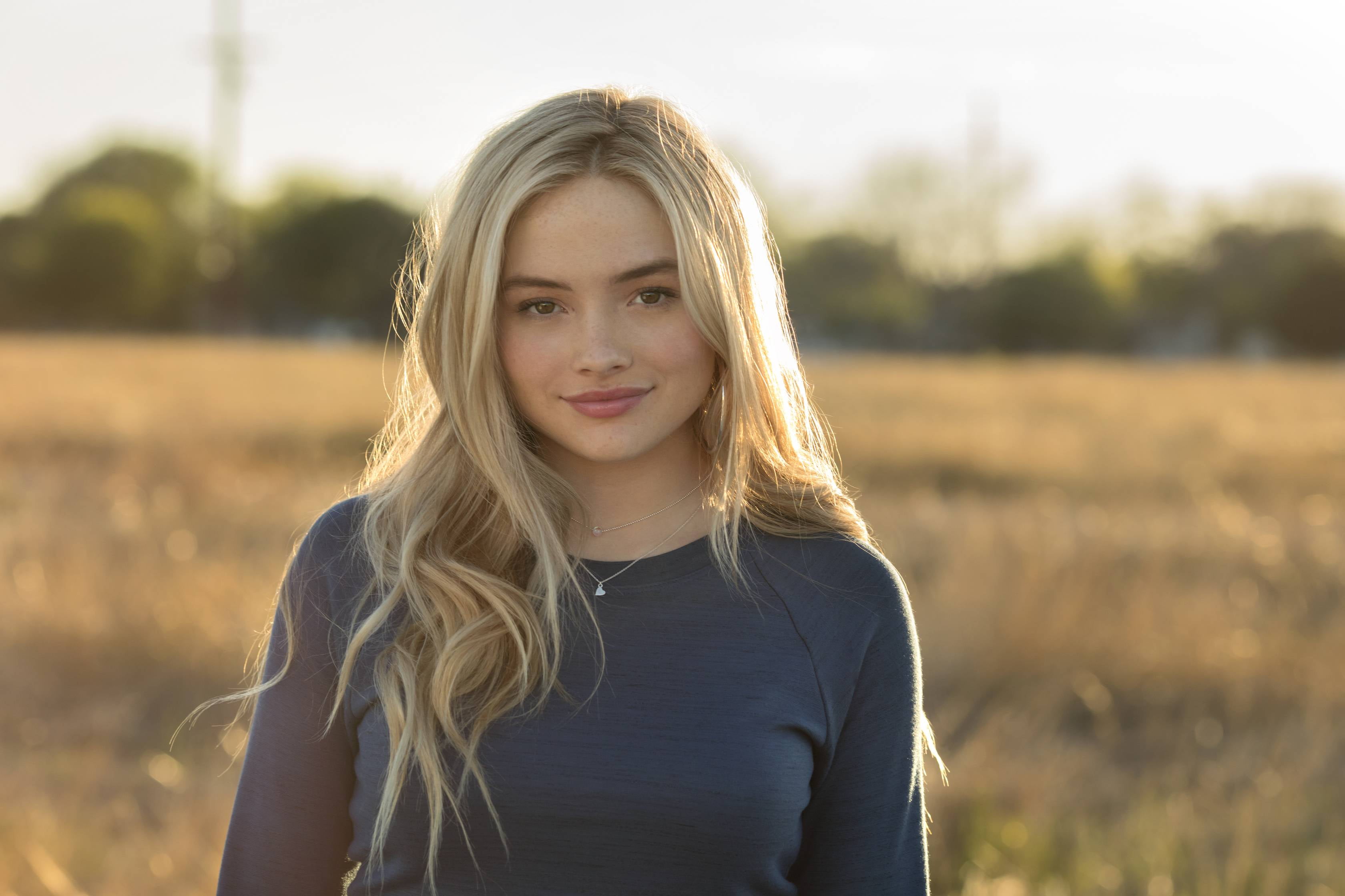 tv series, celebrity, actress, The gifted, looking at viewer, Natalie Alyn Lind, 2K, HD Wallpaper