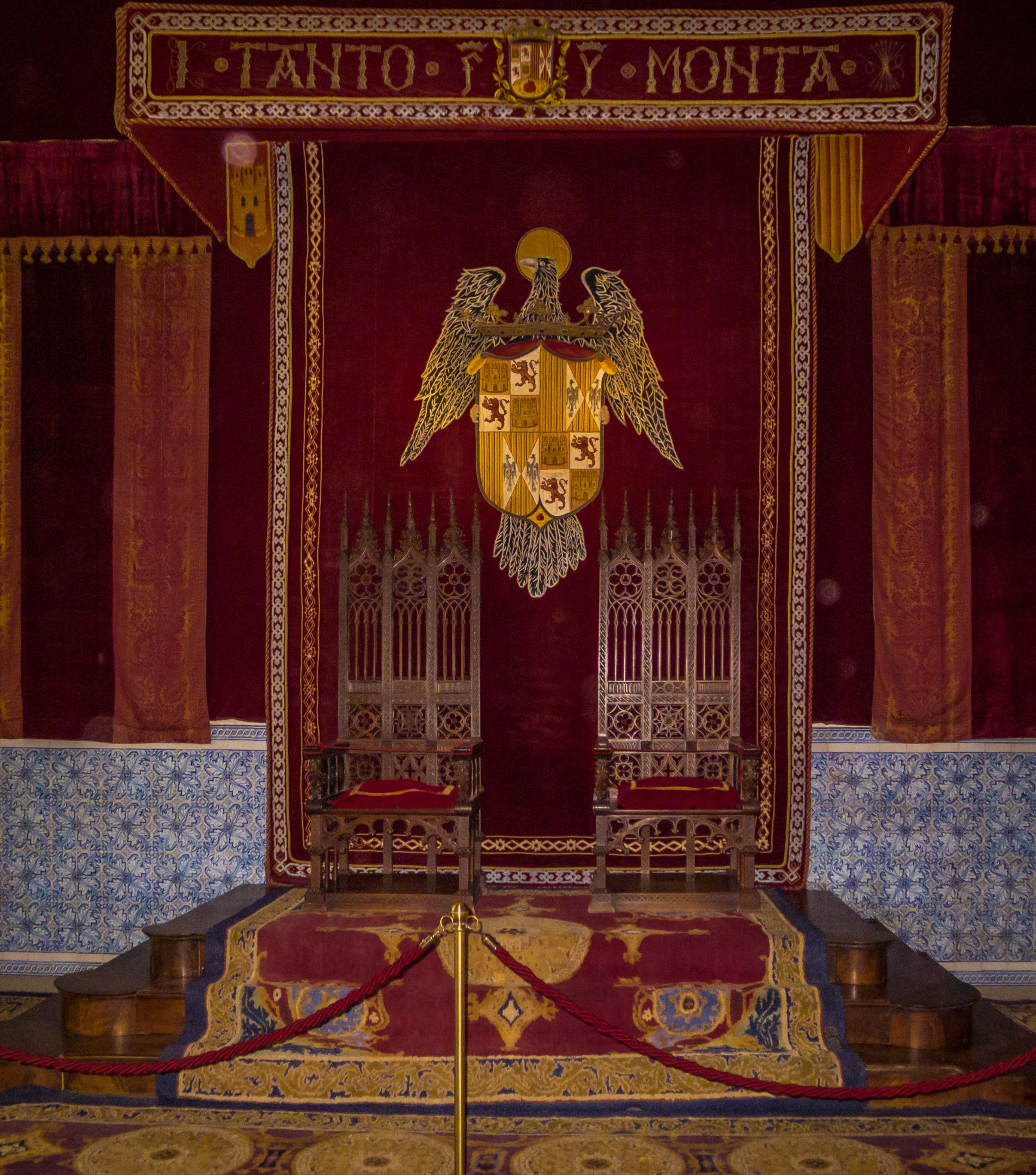 king, art and craft, room, cabinet, 2K, palace, kings, brown, architecture, spain, ornate, place of worship, monument, no people, madrid, architectural column, Phone HD Wallpaper
