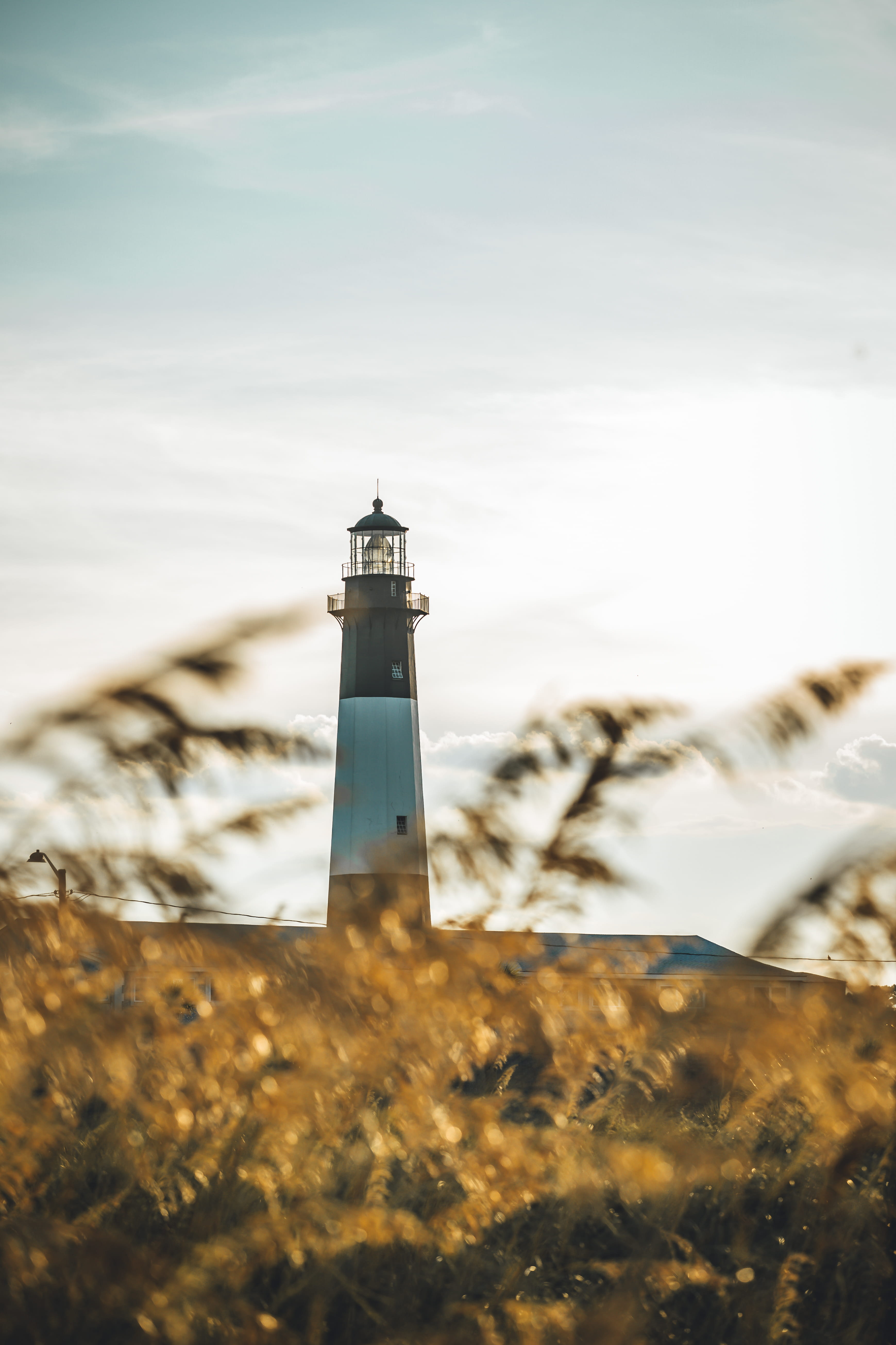 beacon, architecture, scenics, atlantic Ocean, sea, dune, summer, savannah, spanish beach, 5K, water, lighting Equipment, tower, the sea, rock - Object, Phone HD Wallpaper