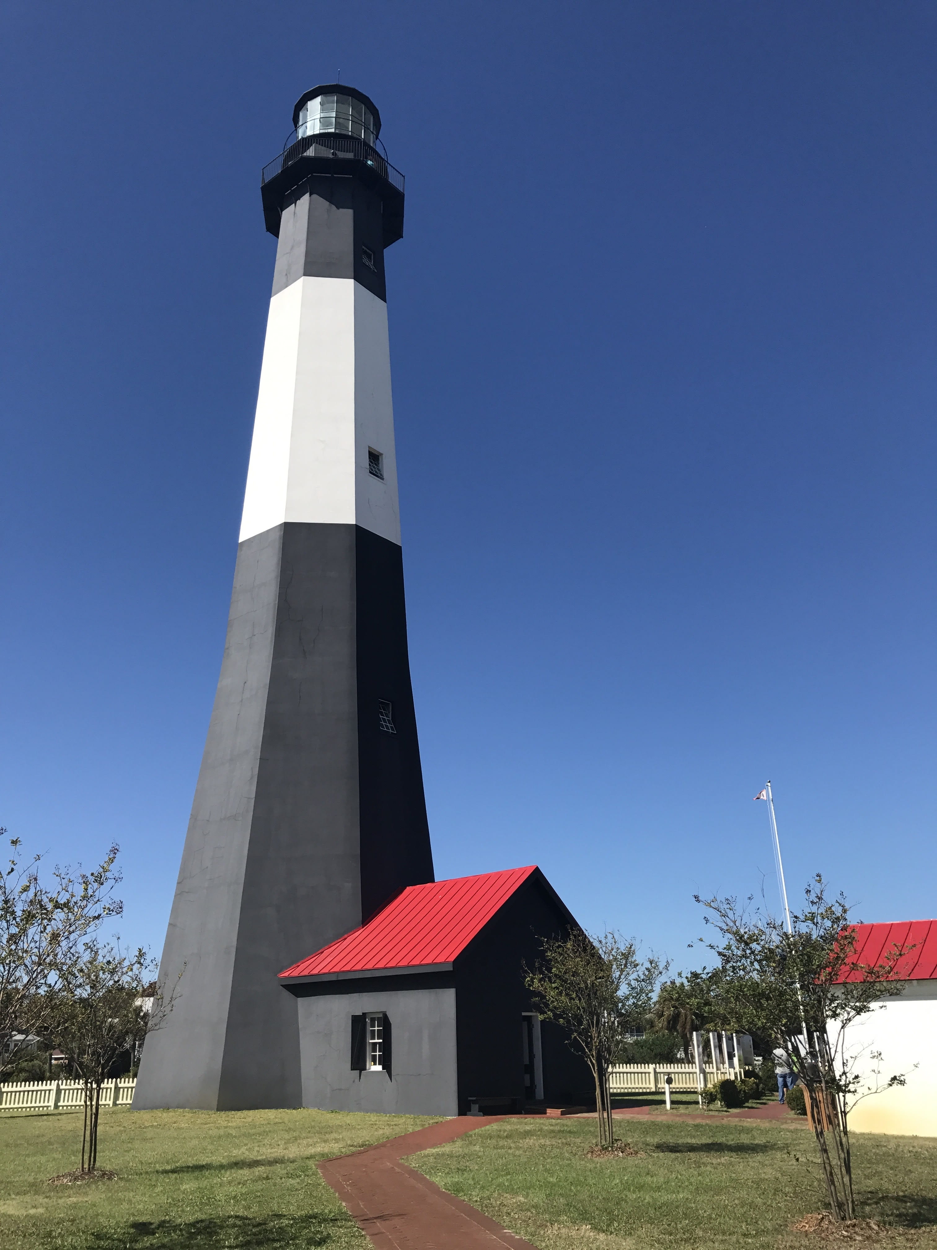 safety, nature, vacation, outdoors, building exterior, coastline, beach, navigation, beacon, sky, coast, georgia, plant, lighthouse, protection, direction, Phone HD Wallpaper