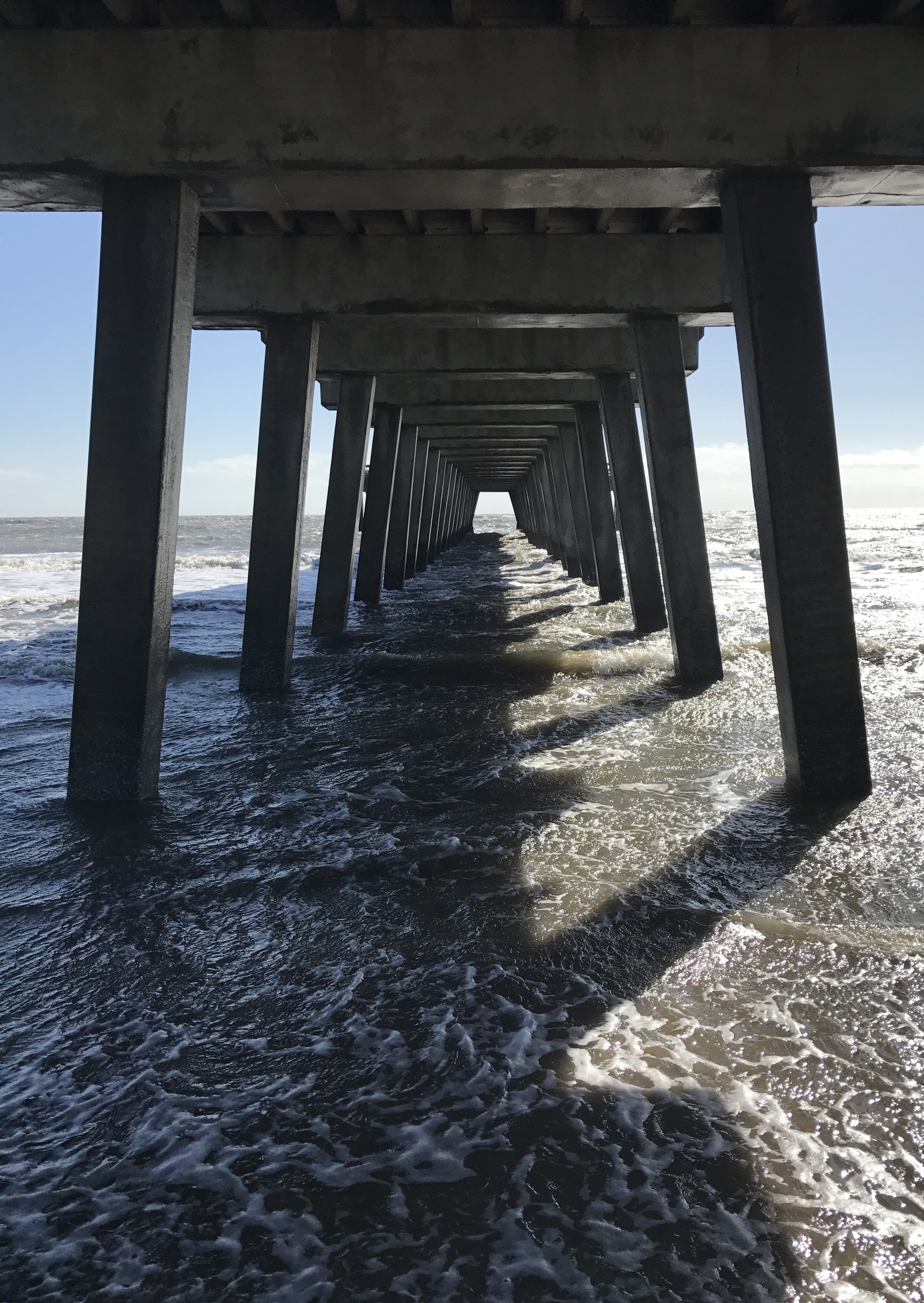 sea, water, sightseeing, pier, outdoors, georgia, 2K, ocean, connection, diminishing perspective, tybee island, architecture, built structure, waterfront, Phone HD Wallpaper