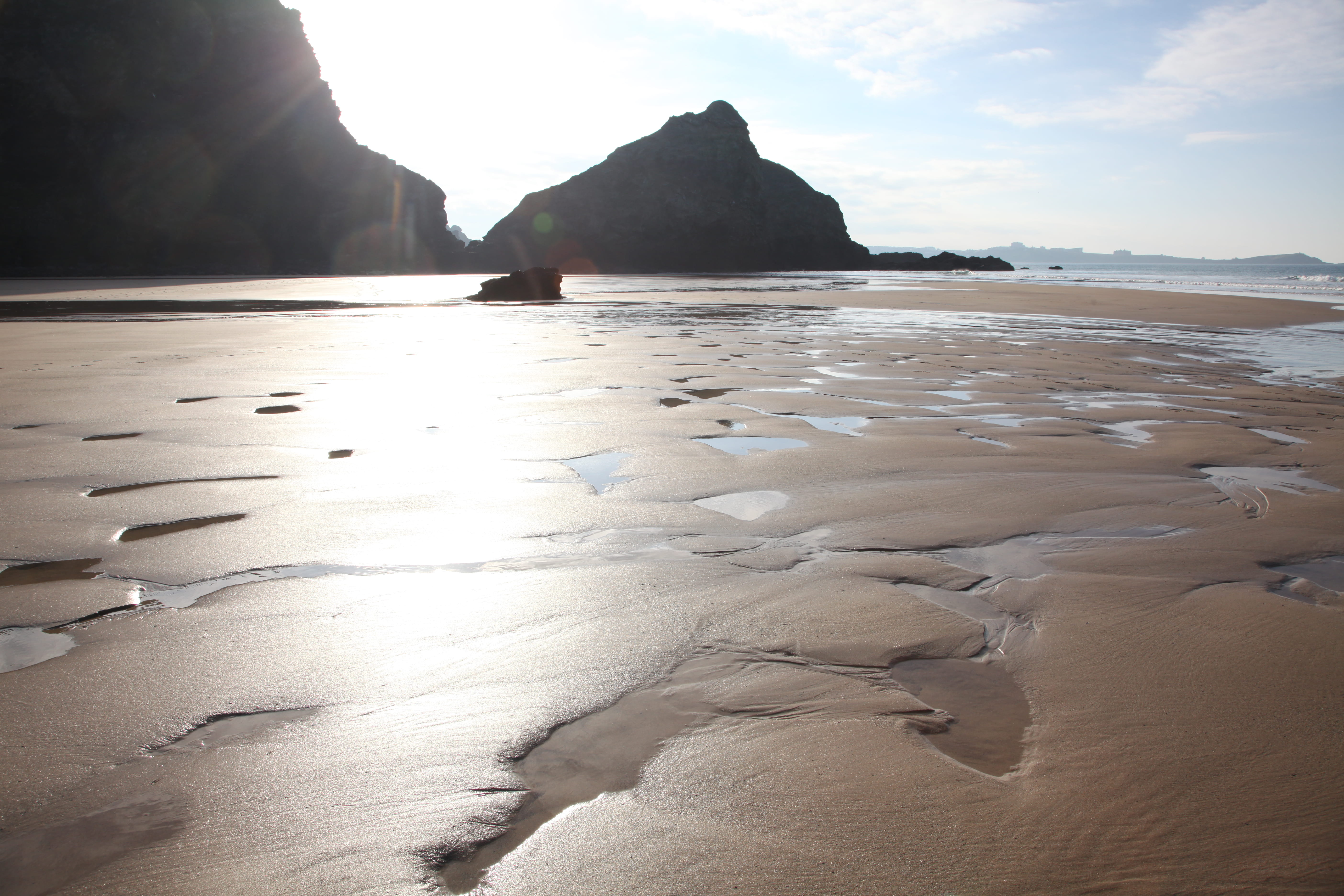 sky, rock - object, sunlight, tranquil scene, day, watergate bay, newquay, tranquility, no people, rock, sea, 5K, sand, beach, mountain, outdoors, water, HD Wallpaper