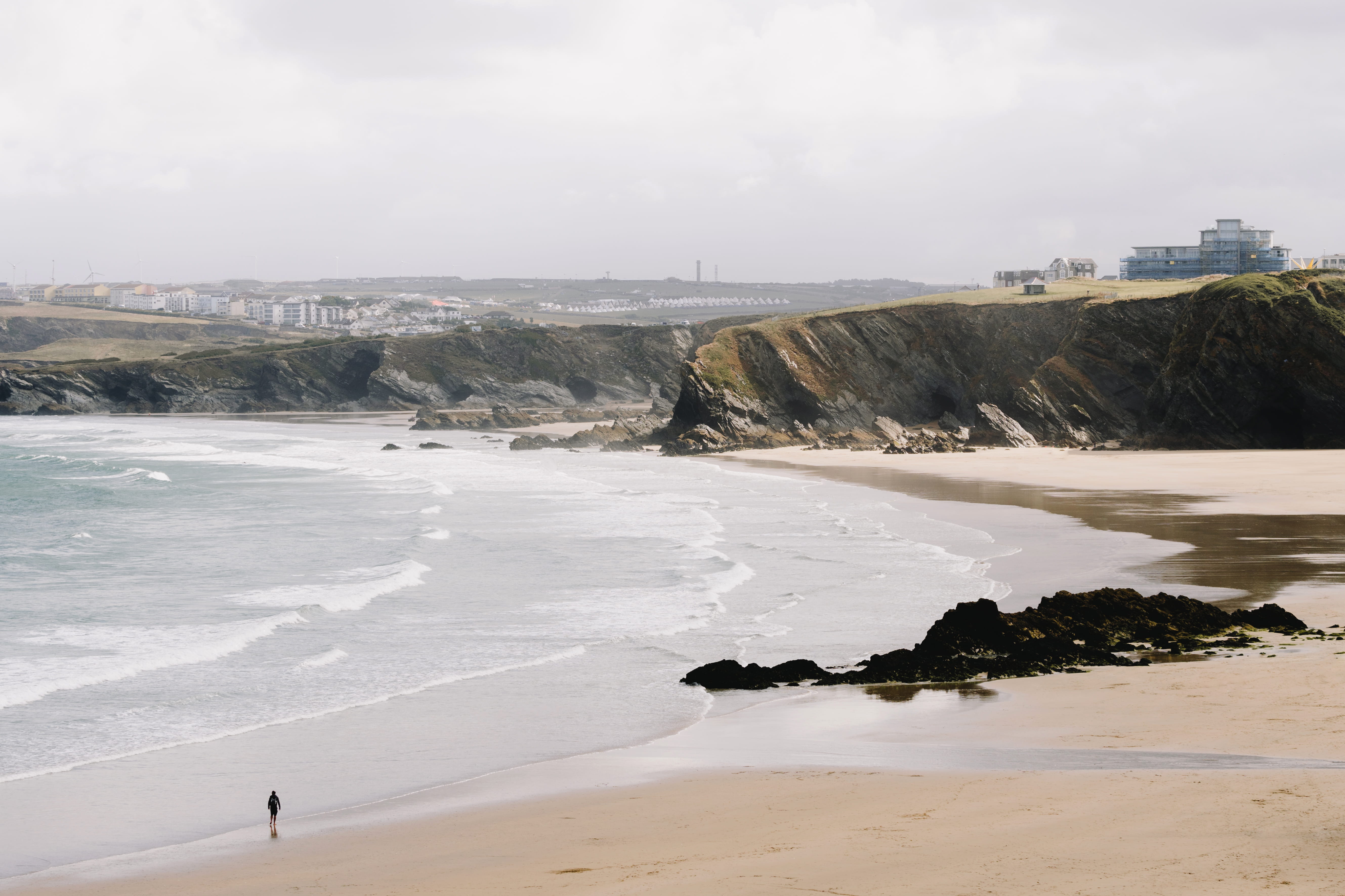 water, cliff, outdoors, coast, newquay, coastline, scenics, coastal, holiday, solitude, sand, nature, pacific Ocean, 5K, ocean, waters Edge, california, HD Wallpaper