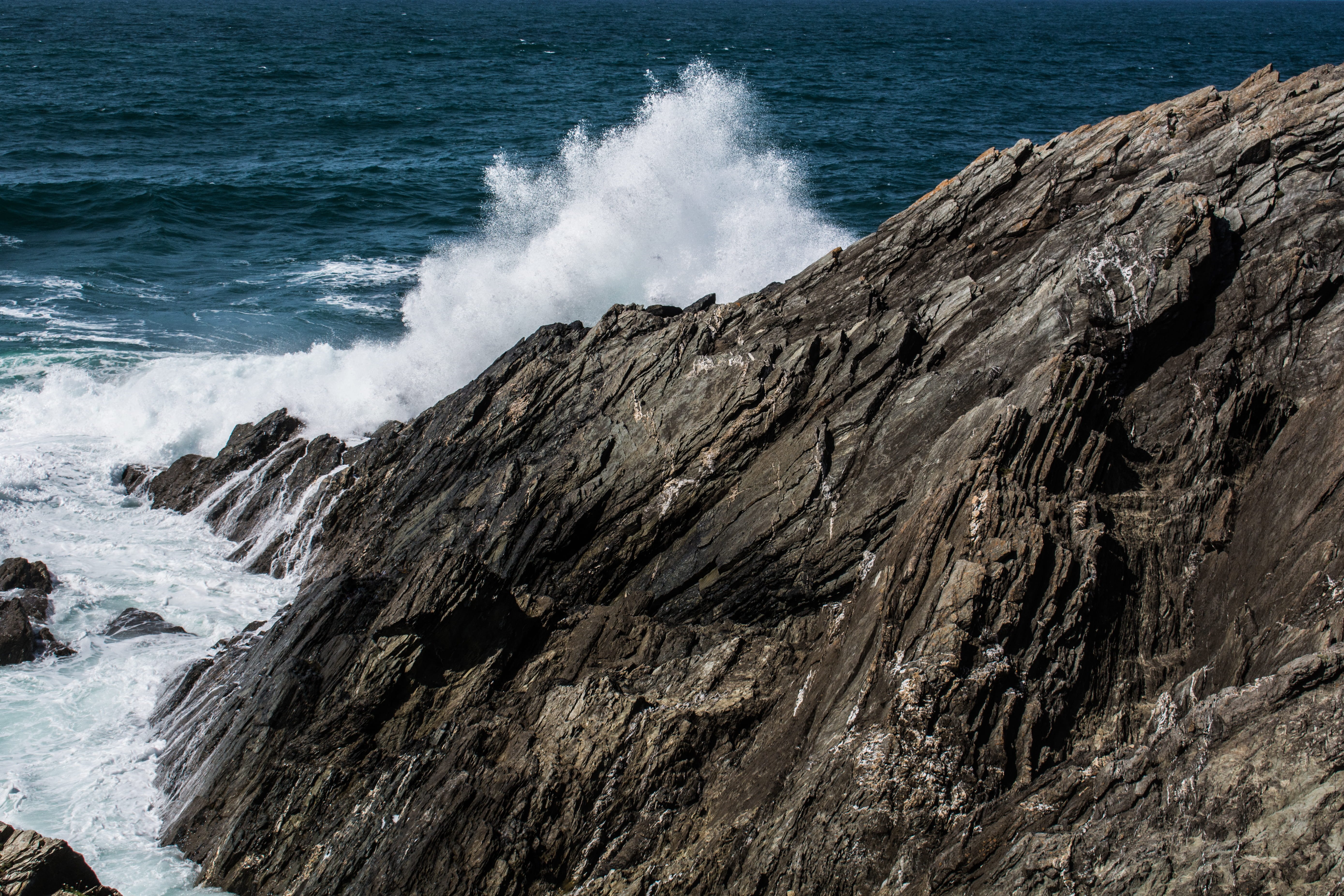 water, outdoors, motion, shore, wave, hitting, waves, power, rocky coastline, beach, solid, newquay, day, rock - object, united kingdom, beauty in nature, HD Wallpaper