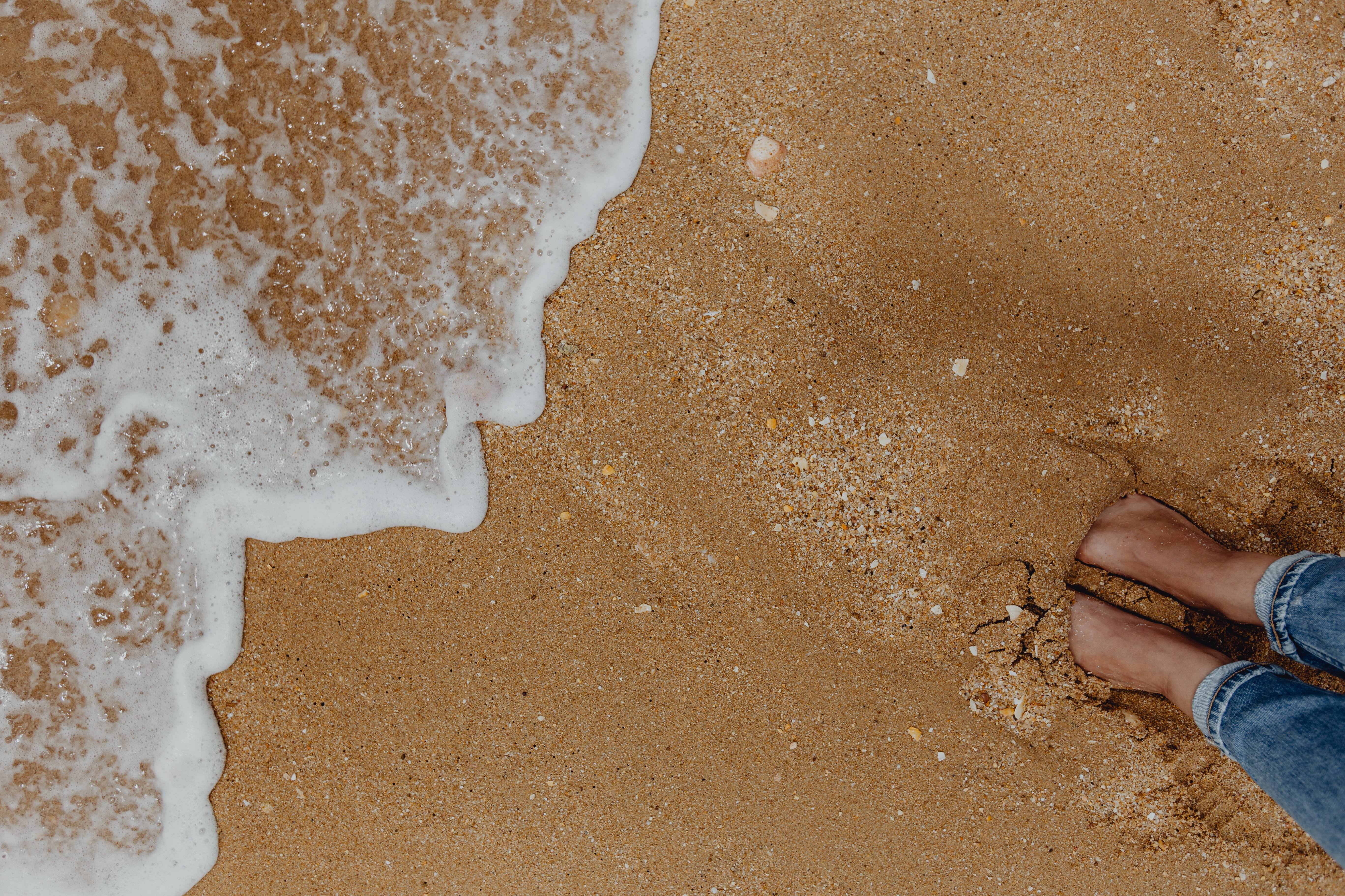 standing, background, pebbles, stones, high angle view, human leg, surfing, directly above, texture, human body part, one person, sand, amp, aquatic sport, HD Wallpaper