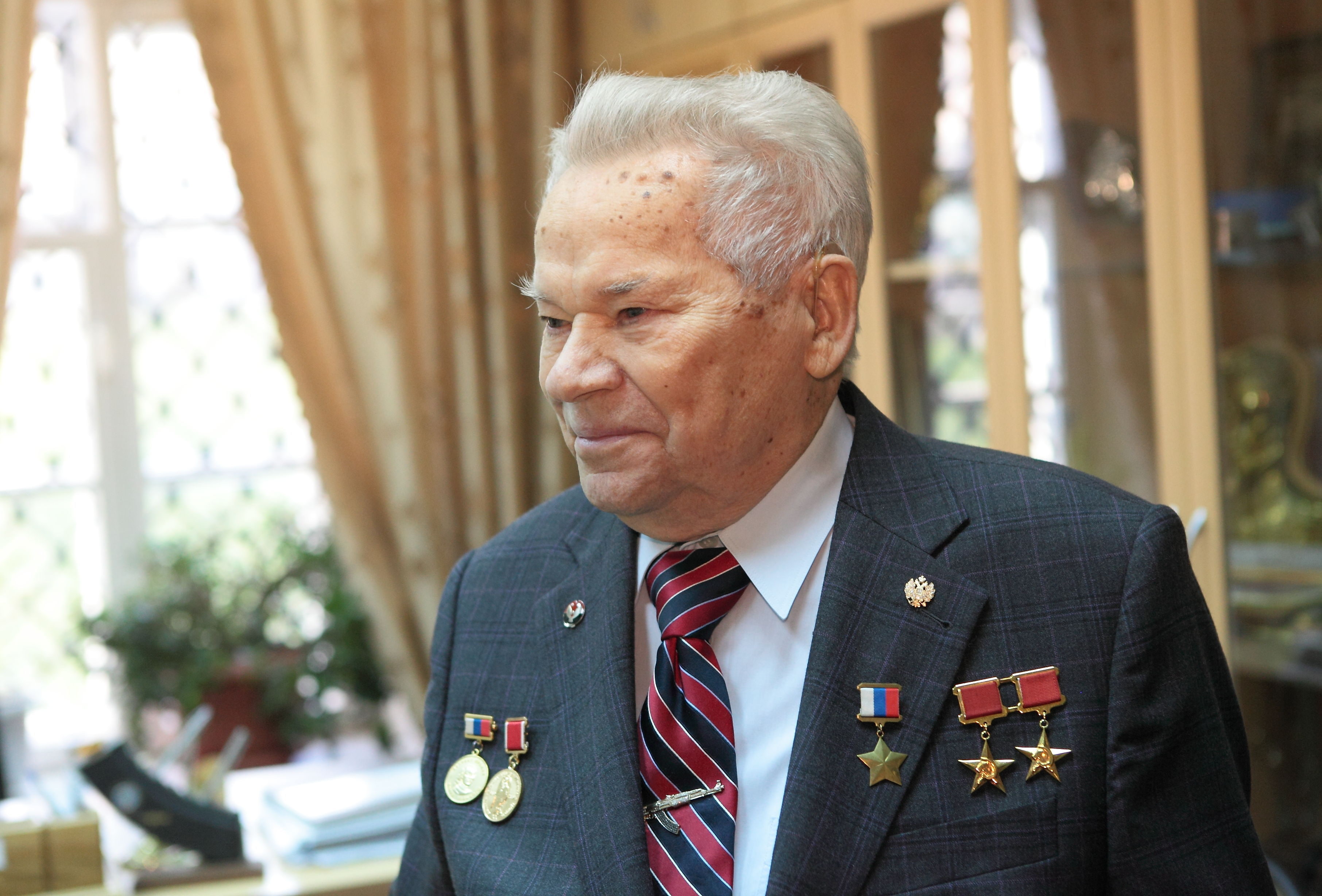 medals, 2K, Mikhail Timofeevich Kalashnikov, weapons designer, the Creator of the legendary machine, 10.11.1919 - 23.12.2013, HD Wallpaper