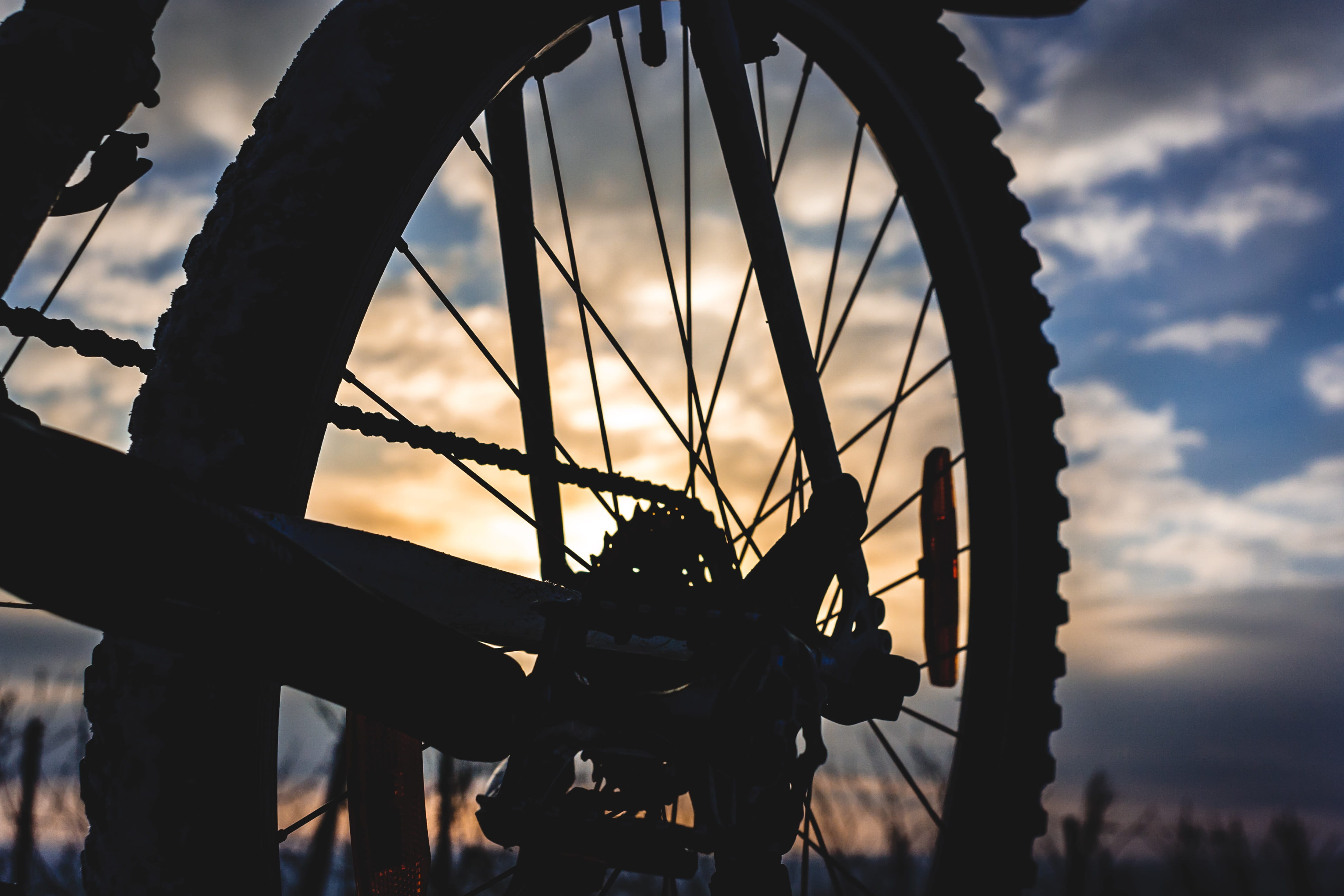 chain, bike, low angle view, cloud - sky, adventure, metal, travel, silhouette, early, tire, fairground, mode of transportation, morning, sport, mountain bike, HD Wallpaper