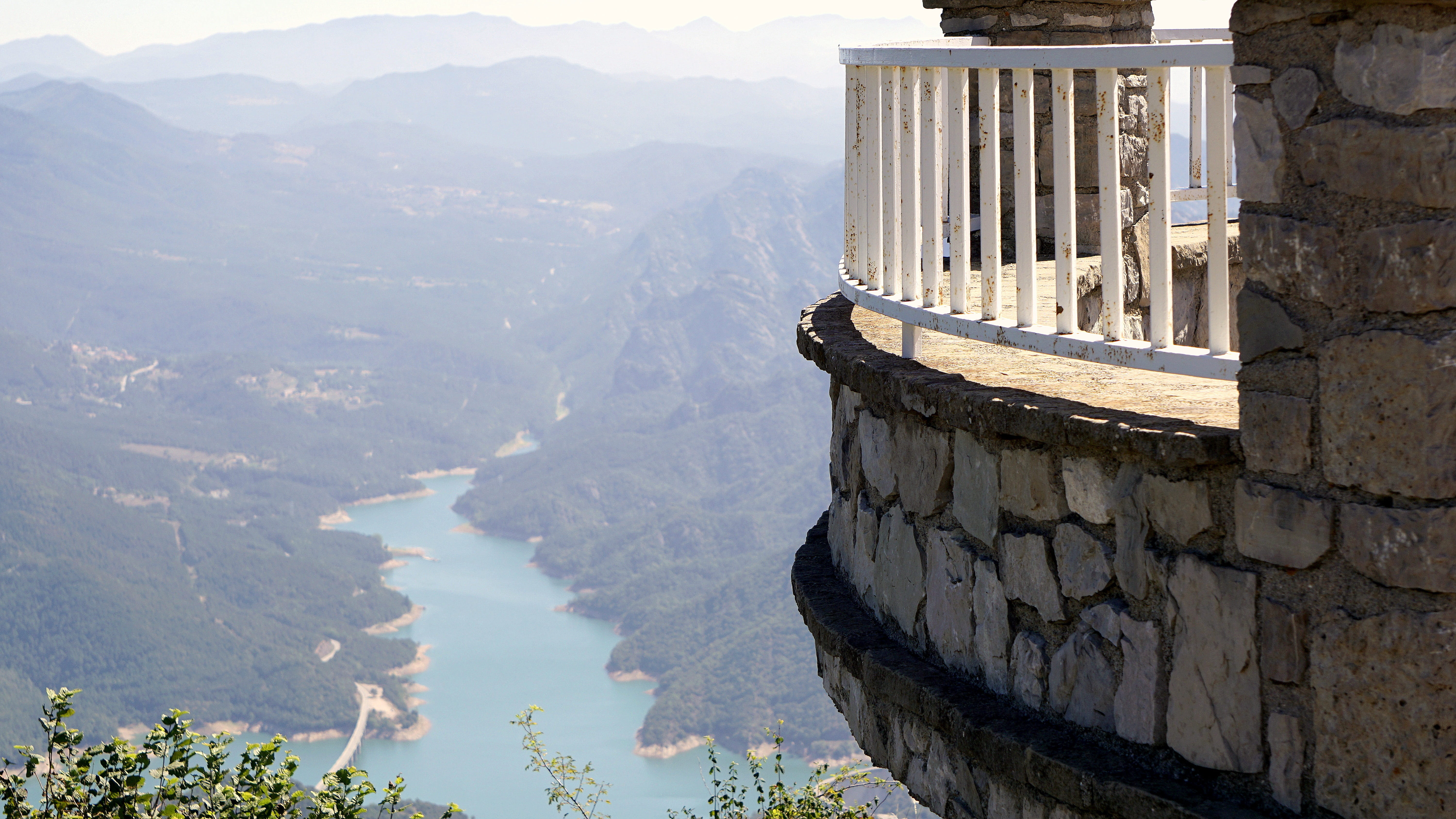 5K, pyrenees, landscape, built structure, scenics - nature, viewpoint, sunlight, outdoors, from the heights, the past, travel, chain of the pyrenees, ancient civilization, HD Wallpaper