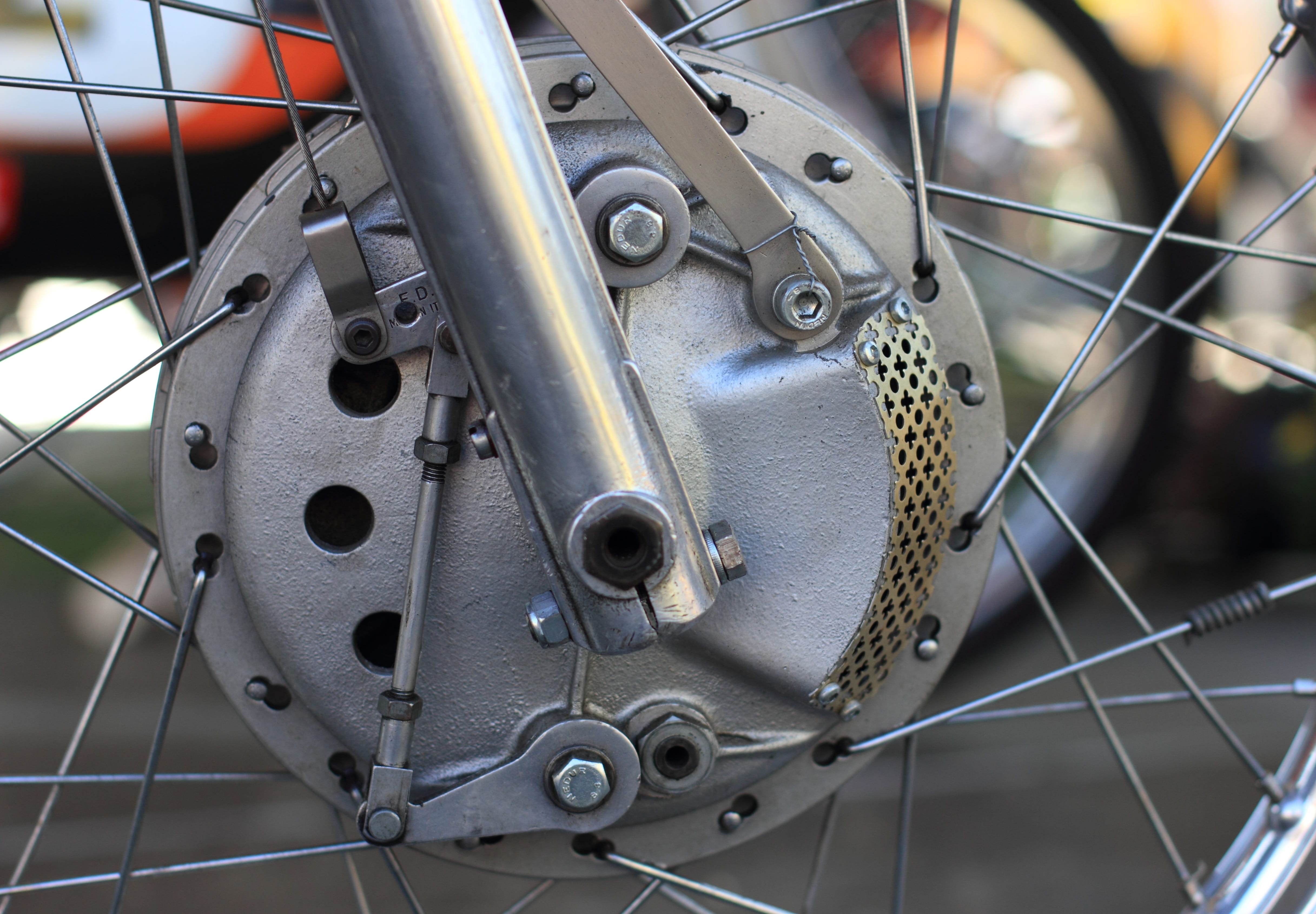 part Of, bicycle Chain, travel, metal, sport, transportation, Dutch, ventilated, equipment, meeting, chrome, mode of transport, vehicle part, wheel, focus on foreground, HD Wallpaper