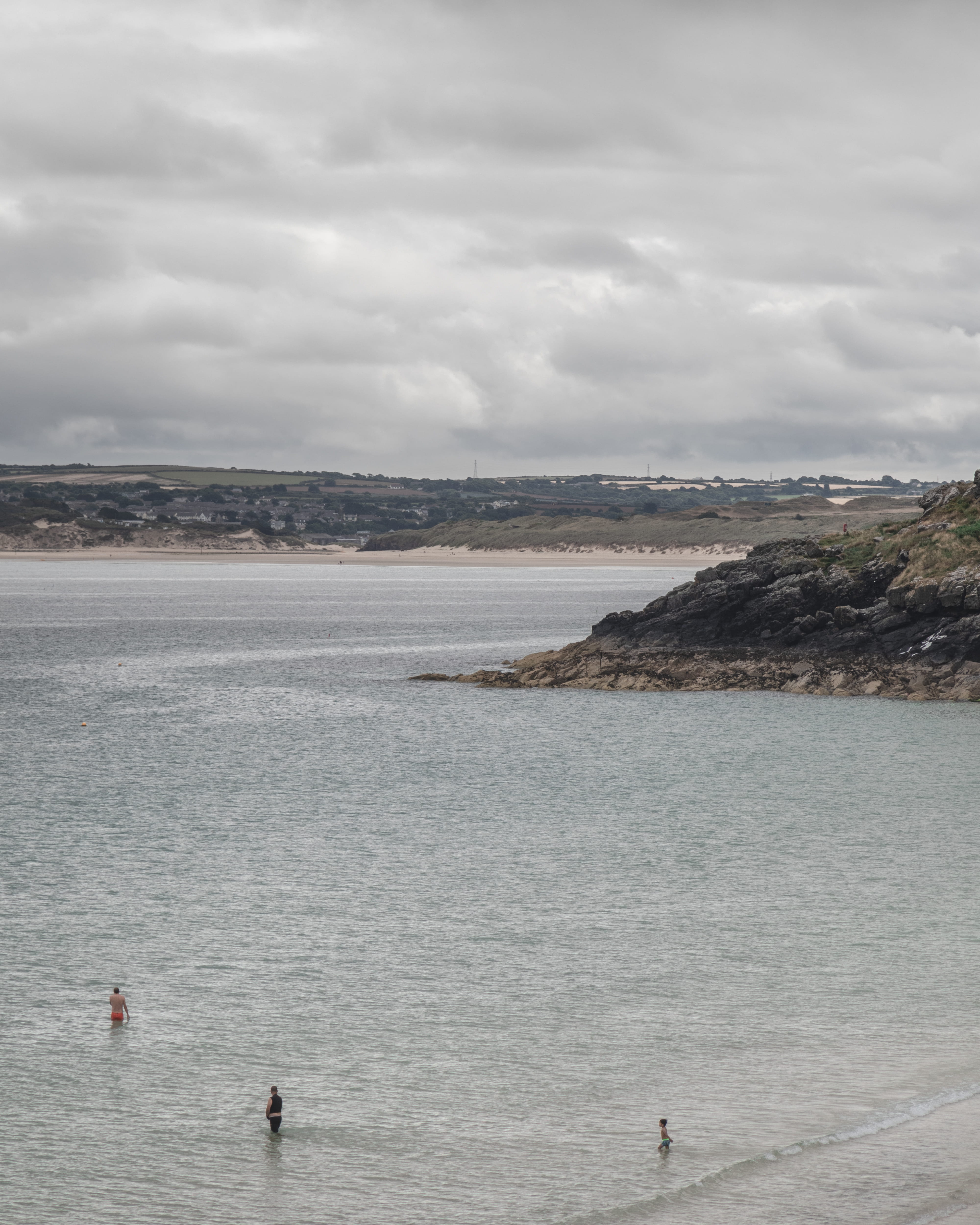 tranquil scene, britain, tranquility, uk, water, beach, outdoors, land, coastline, people, england, st ives, seaside, united kingdom, europe, real people, Phone HD Wallpaper