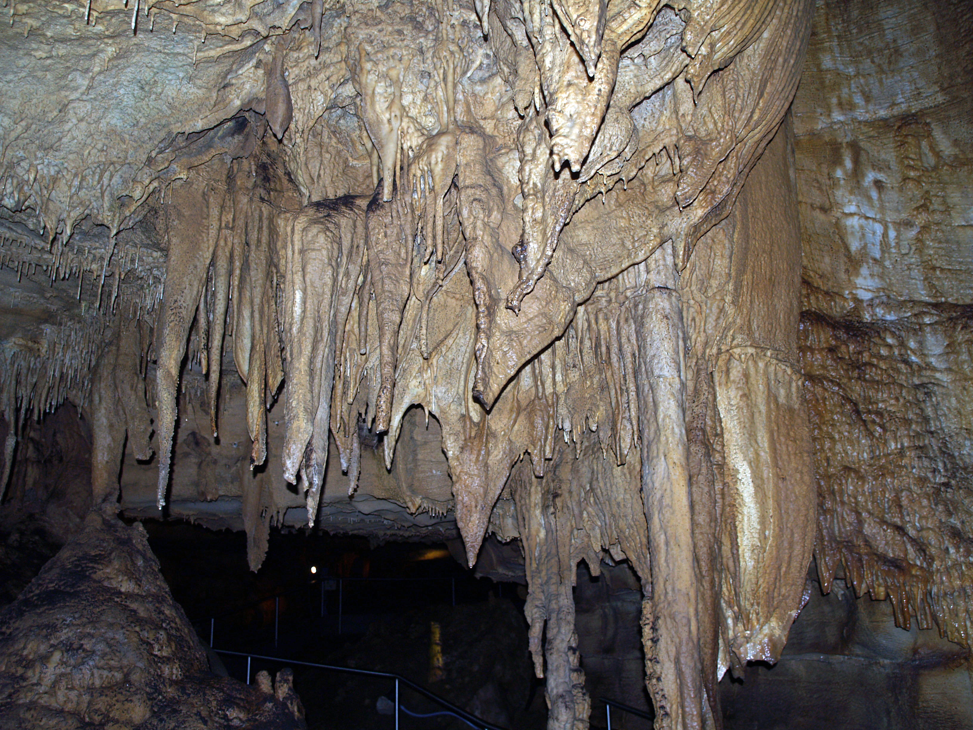 kentucky, rock - object, physical geography, rough, rock, textured, nature, low angle view, indoors, solid, ceiling, eroded, 2K, architecture, mammoth cave, HD Wallpaper