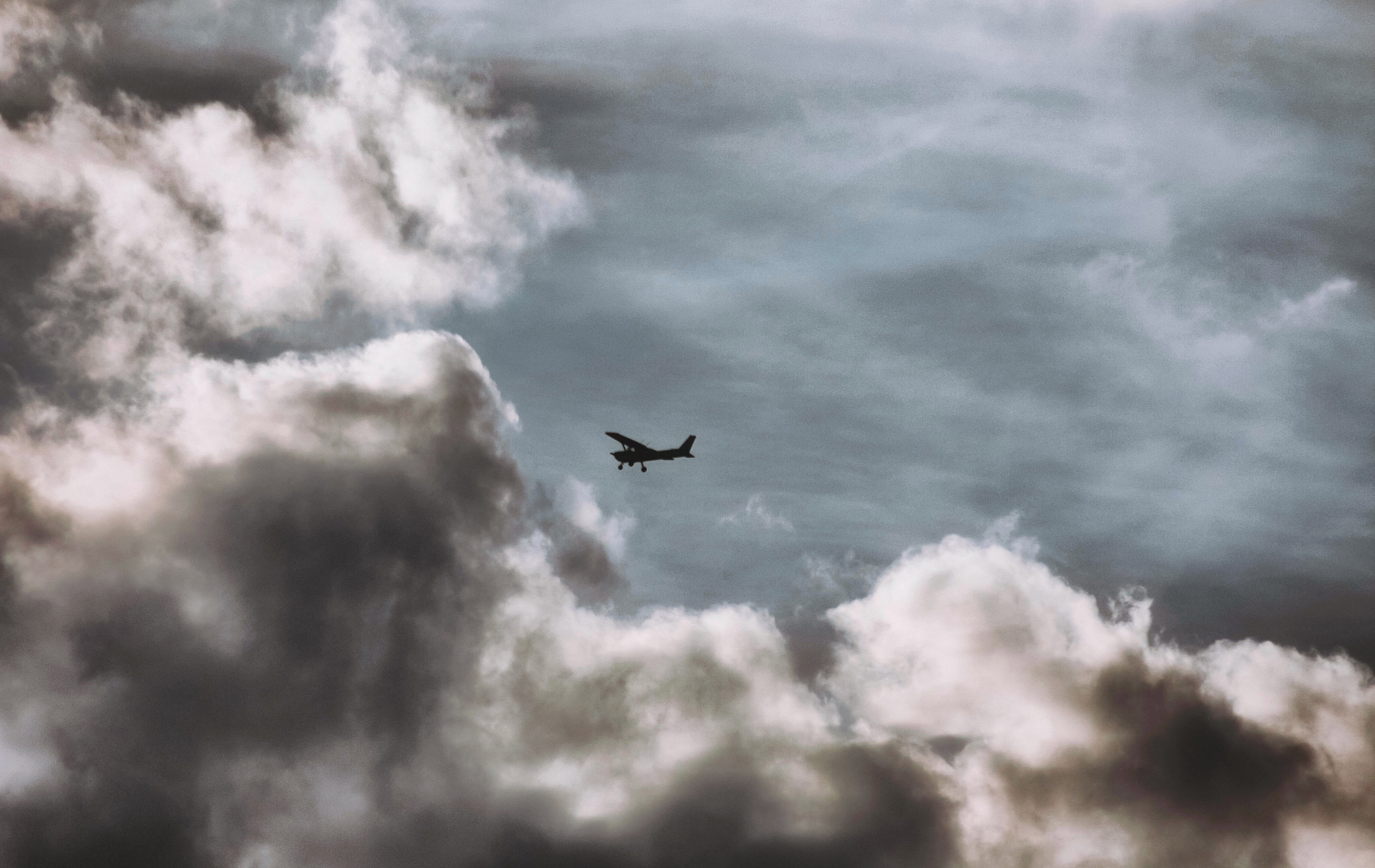 mid-air, dramatically, outdoors, mysterious, 4K, day, mode of transportation, mood, beauty in nature, flying, airplane, air, transportation, travel, the plane, HD Wallpaper