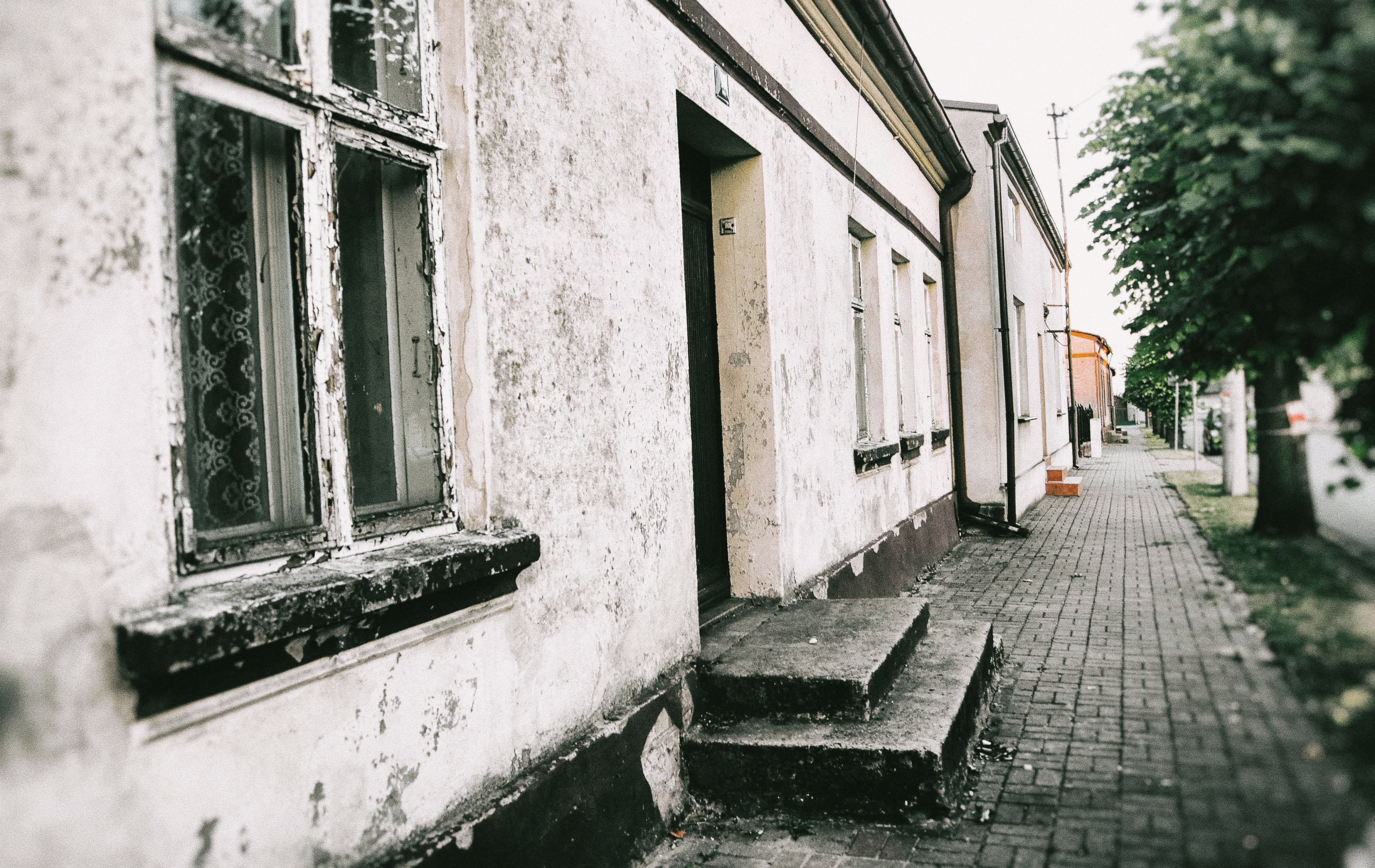 village, the way forward, walkway, door, weathering, dirty, transient, the destruction of the, culture, vanishing, extinct, nature, frame, caries, footpath, HD Wallpaper