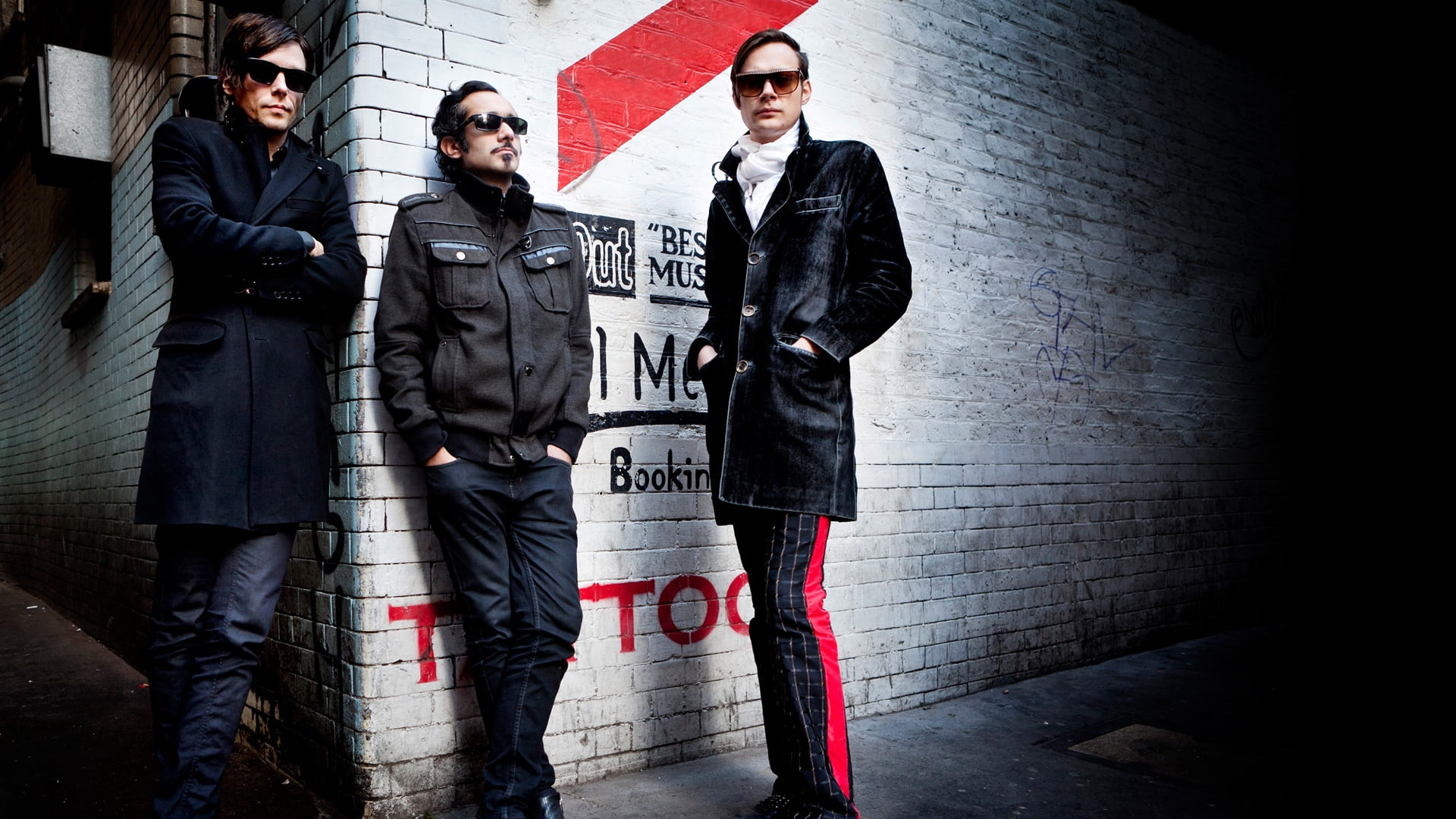 s, portrait, band, new York City, urban Scene, black, men, serious, attitude, jacket, people, the good the bad, two people, clothing, males, full length, HD Wallpaper