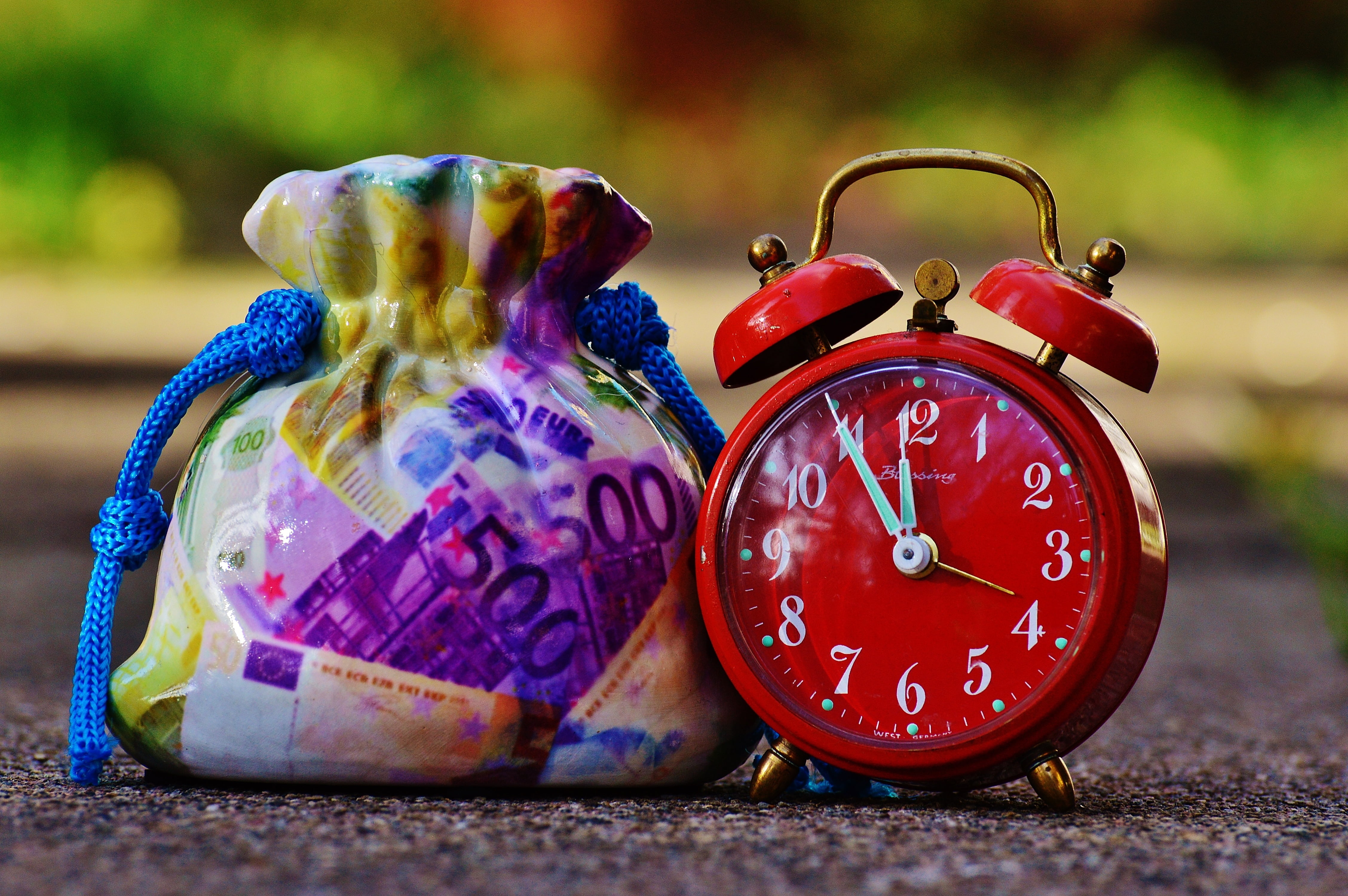 alarm, hours, focus on foreground, still life, art and craft, red, floral pattern, 4K, toy, way of thinking, time of, multi colored, day, alarm Clock, HD Wallpaper