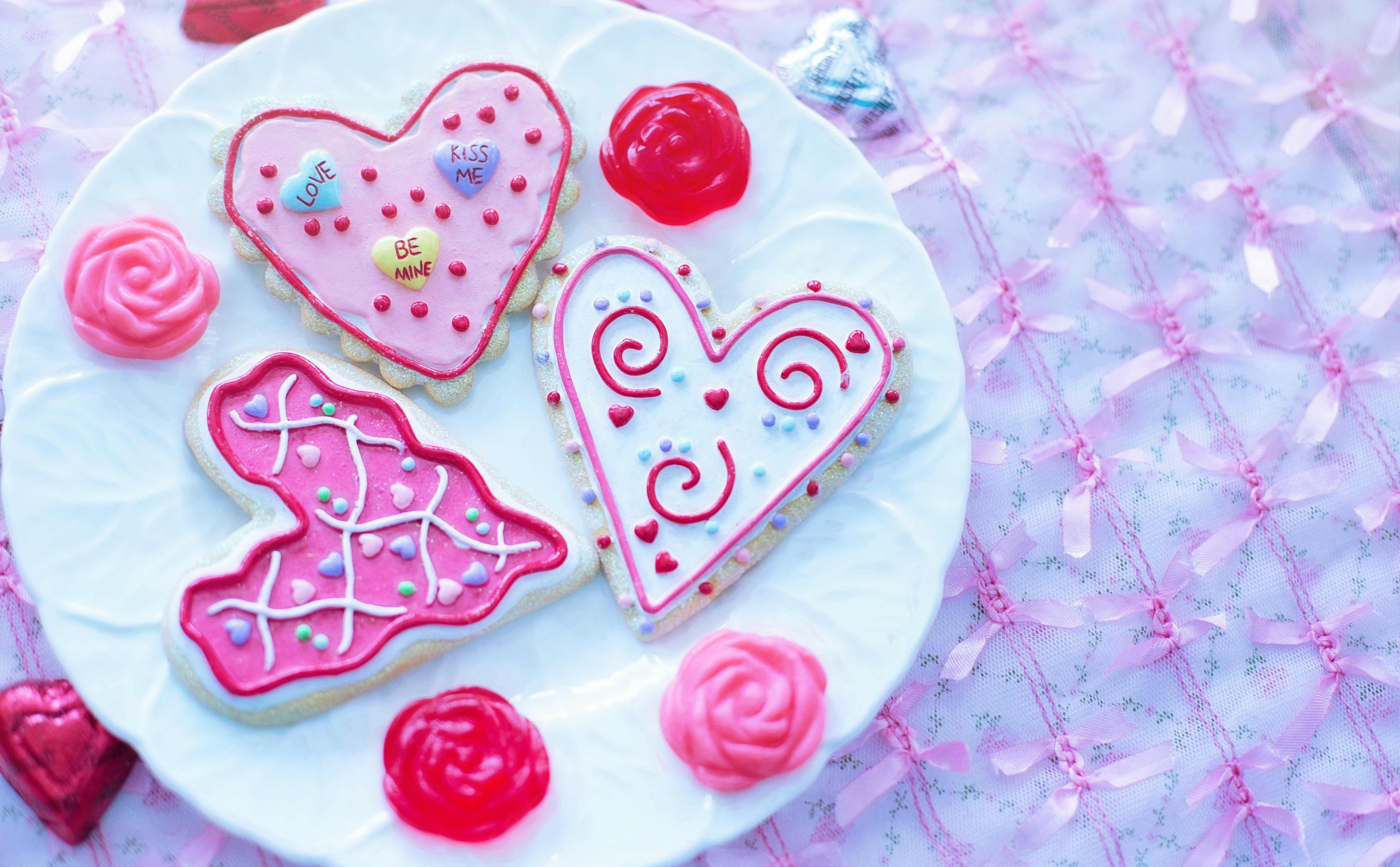 sweet, close-up, still life, pink color, White, cookies, candy heart, heart shape, Celebration, temptation, valentinesday, indoors, Valentines Day, high angle view, HD Wallpaper