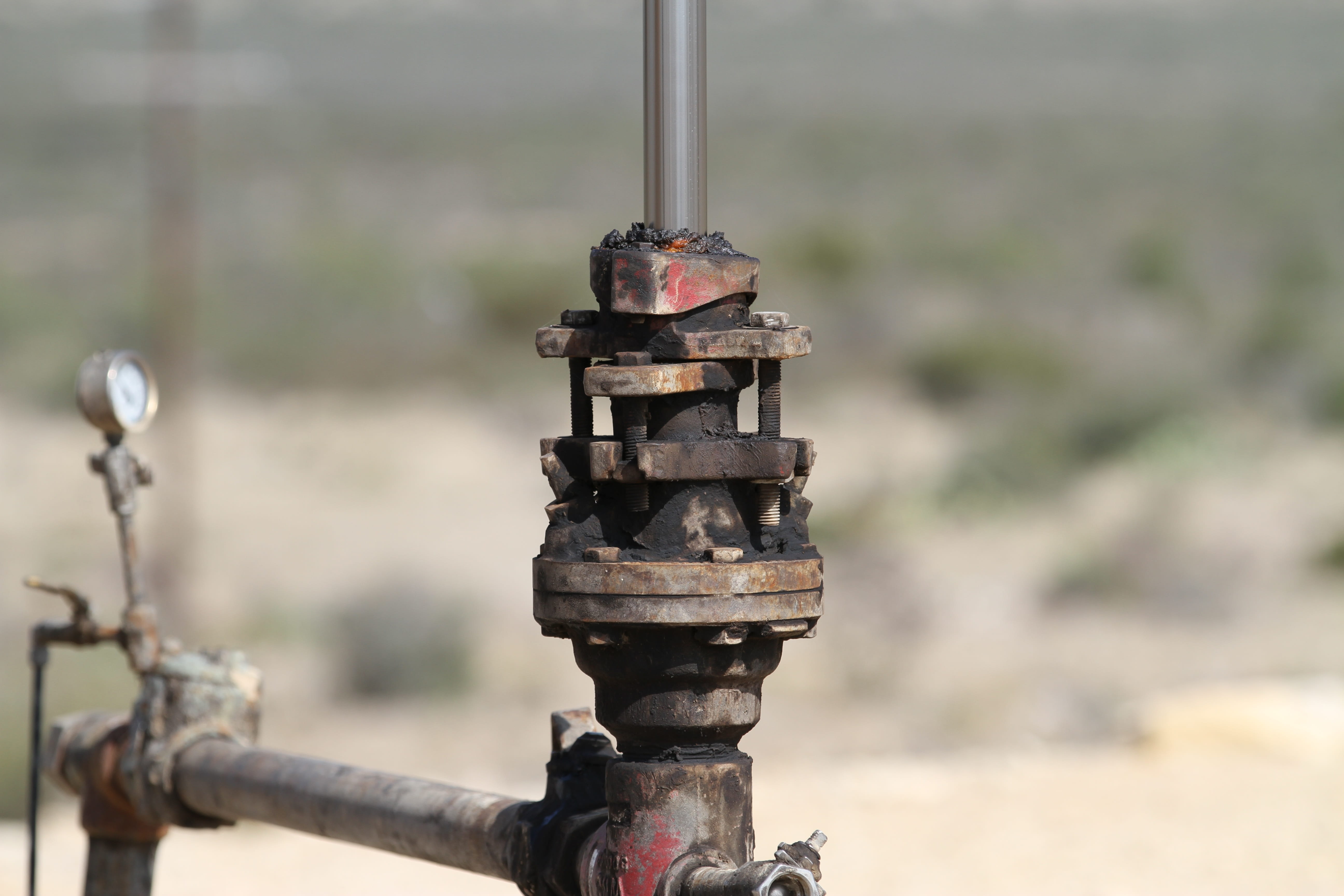 water, machinery, no people, nature, built structure, pump jack, outdoors, focus on foreground, oil and gas, rusty, day, energy, pump, security, 5K, land, HD Wallpaper