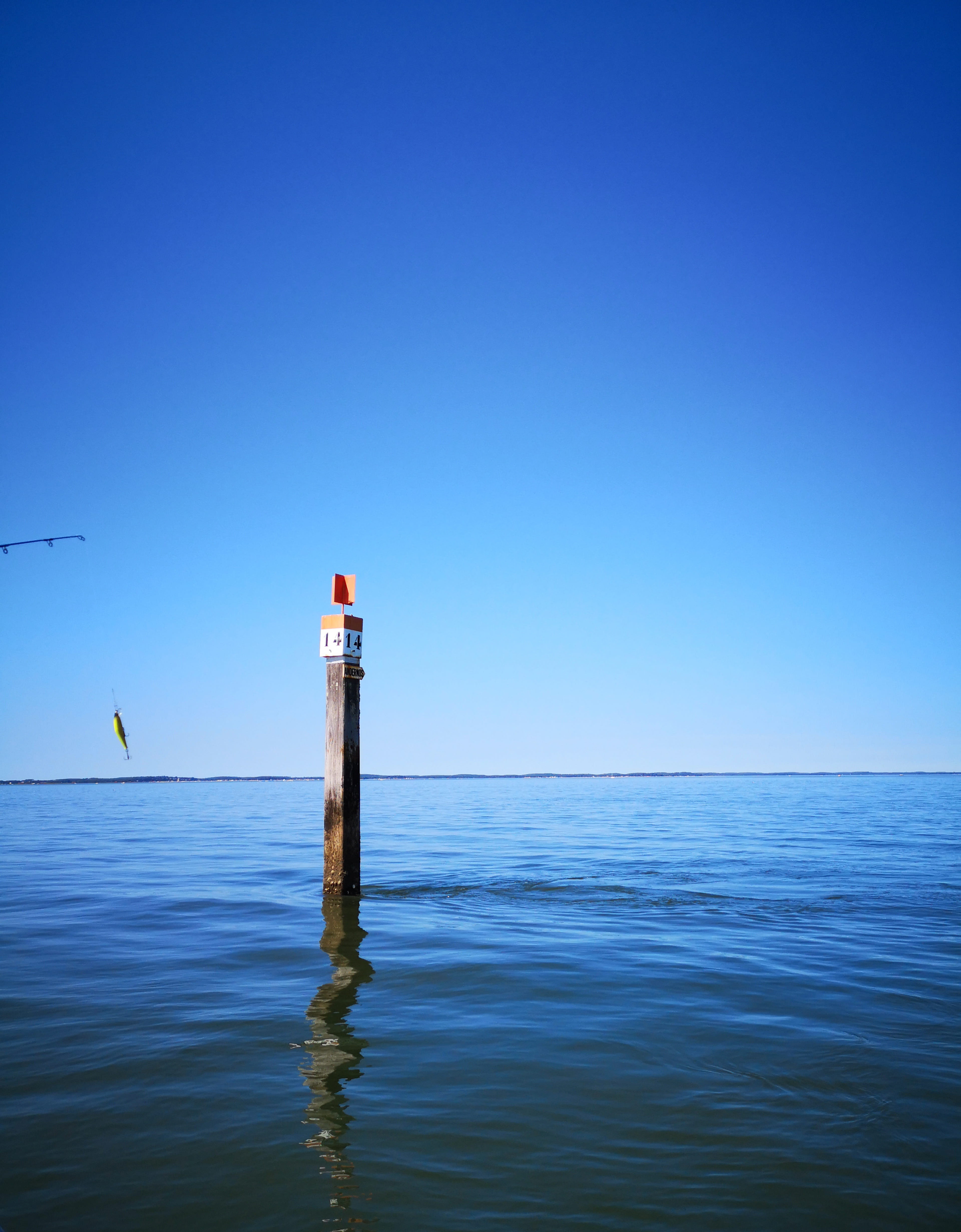 day, tranquility, clear sky, floating on water, blue, tower, basin of arcachon, pila, beauty in nature, horizon over water, water, architecture, copy space, Phone HD Wallpaper