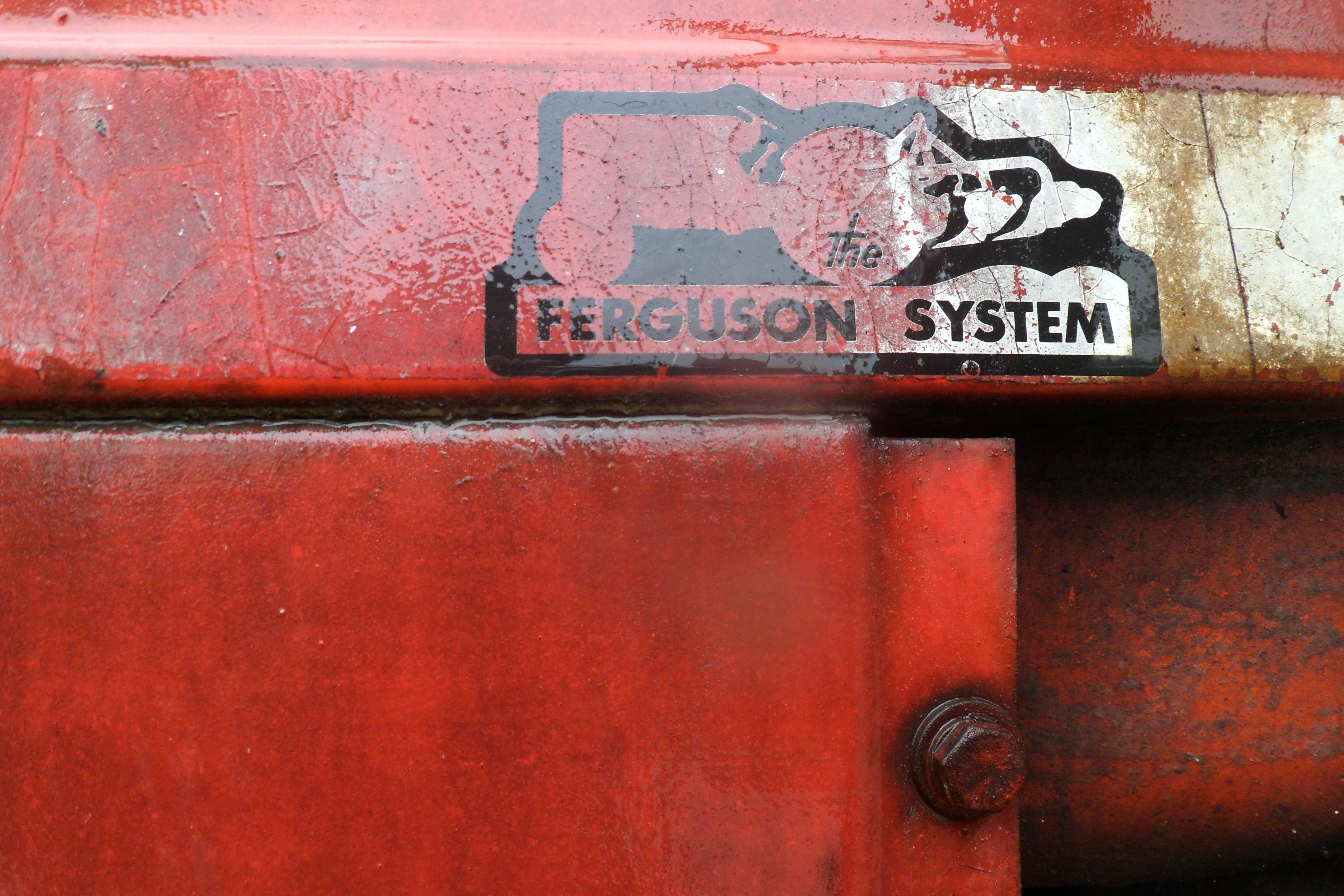 day, no people, communication, architecture, full frame, red, wall - building feature, close-up, sign, rusty, western script, information, safety, graffiti, HD Wallpaper