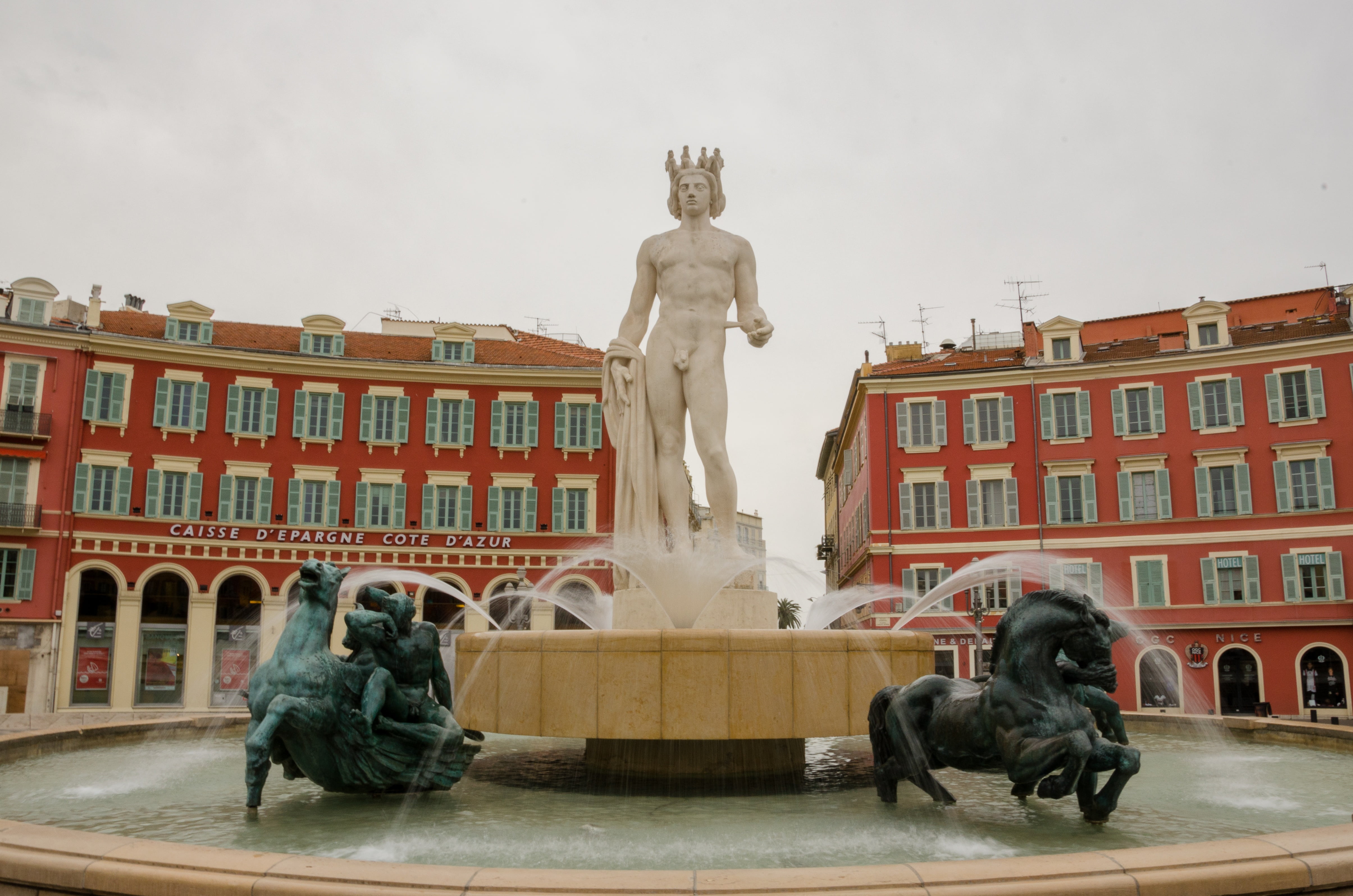 city, building exterior, france, europe, sculpture, creativity, history, water, southern france, architecture, outdoors, famous Place, urban, built structure, HD Wallpaper
