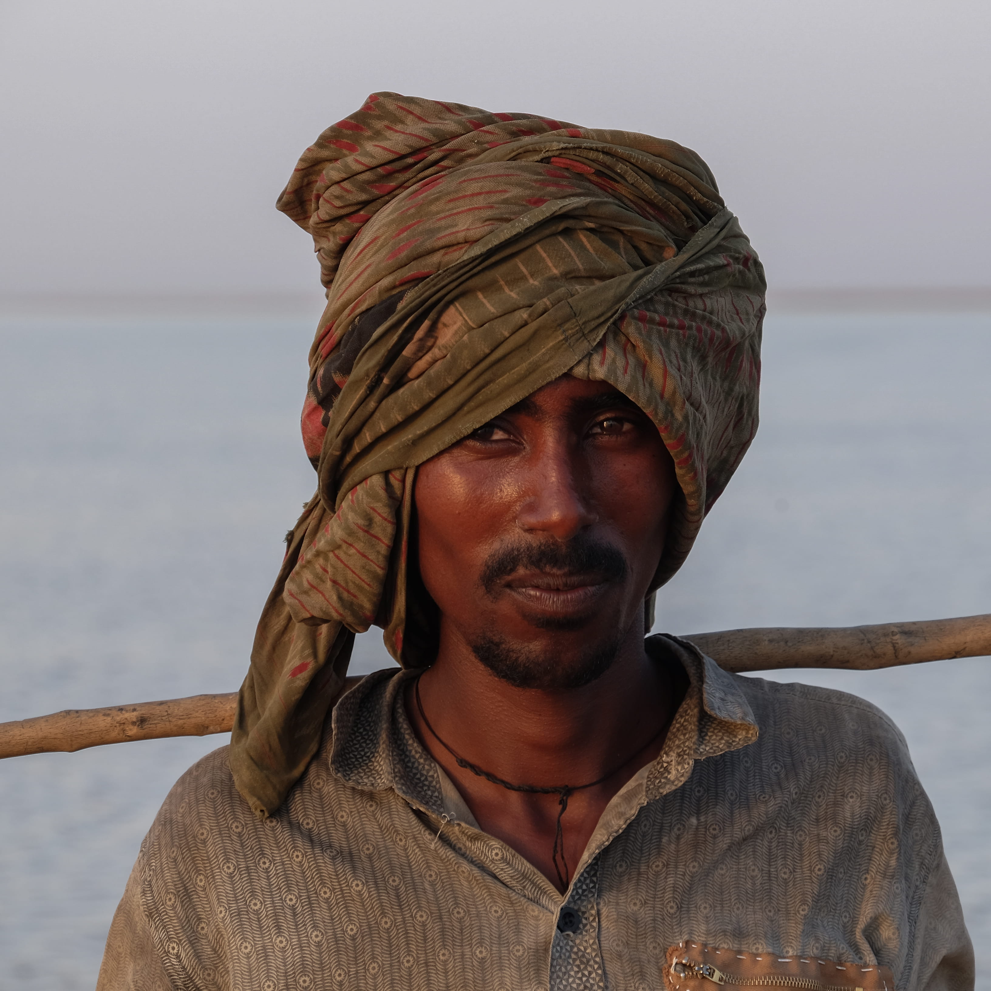 front view, danakil, people, lifestyles, young men, headshot, males, portrait, looking at camera, clothing, real people, water, beard, ethiopia, lake karum, Phone HD Wallpaper
