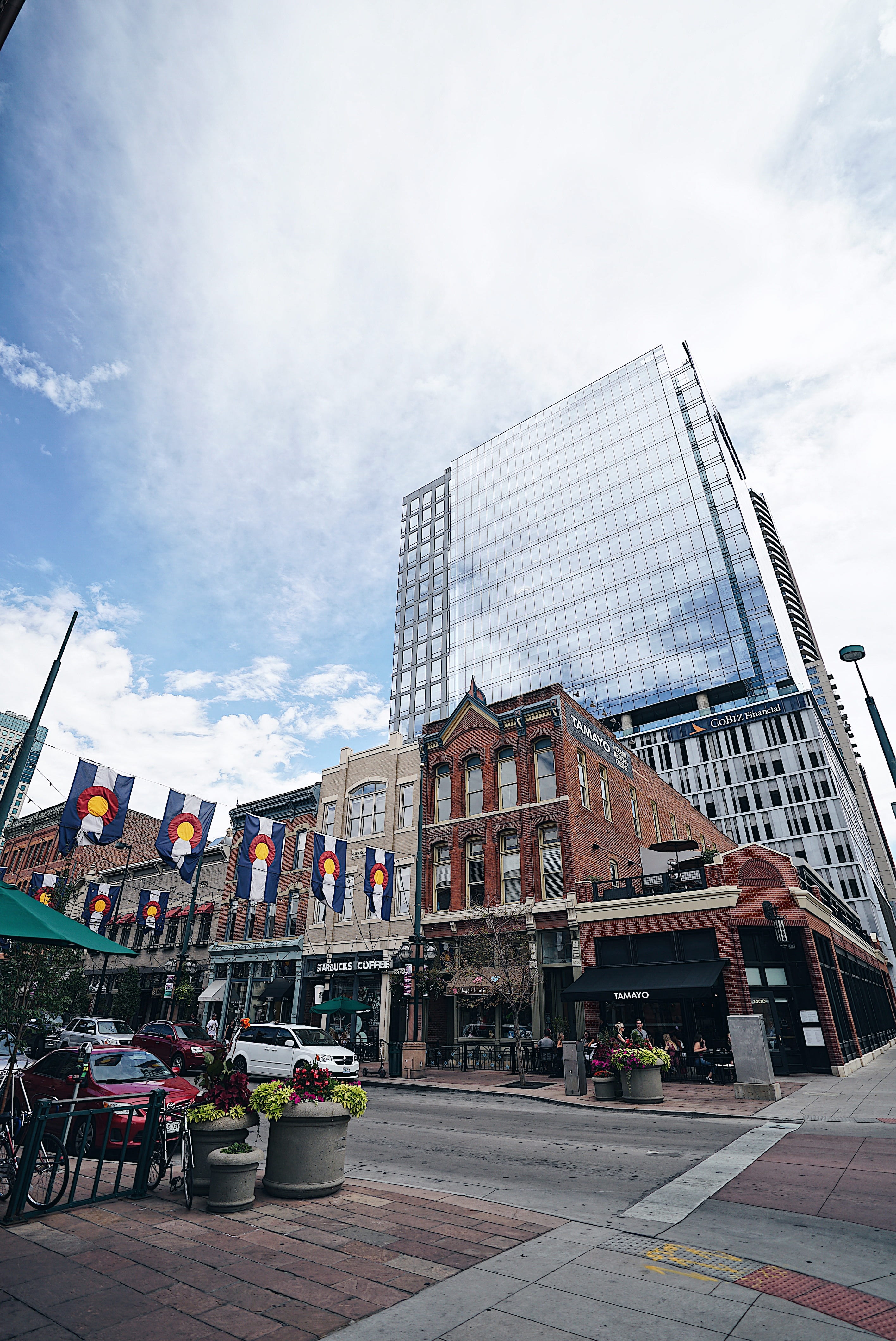 cloud - sky, city, united states, outdoors, modern, sky, incidental people, urban photography, downtown, low angle view, larimer square, nature, transportation, Phone HD Wallpaper