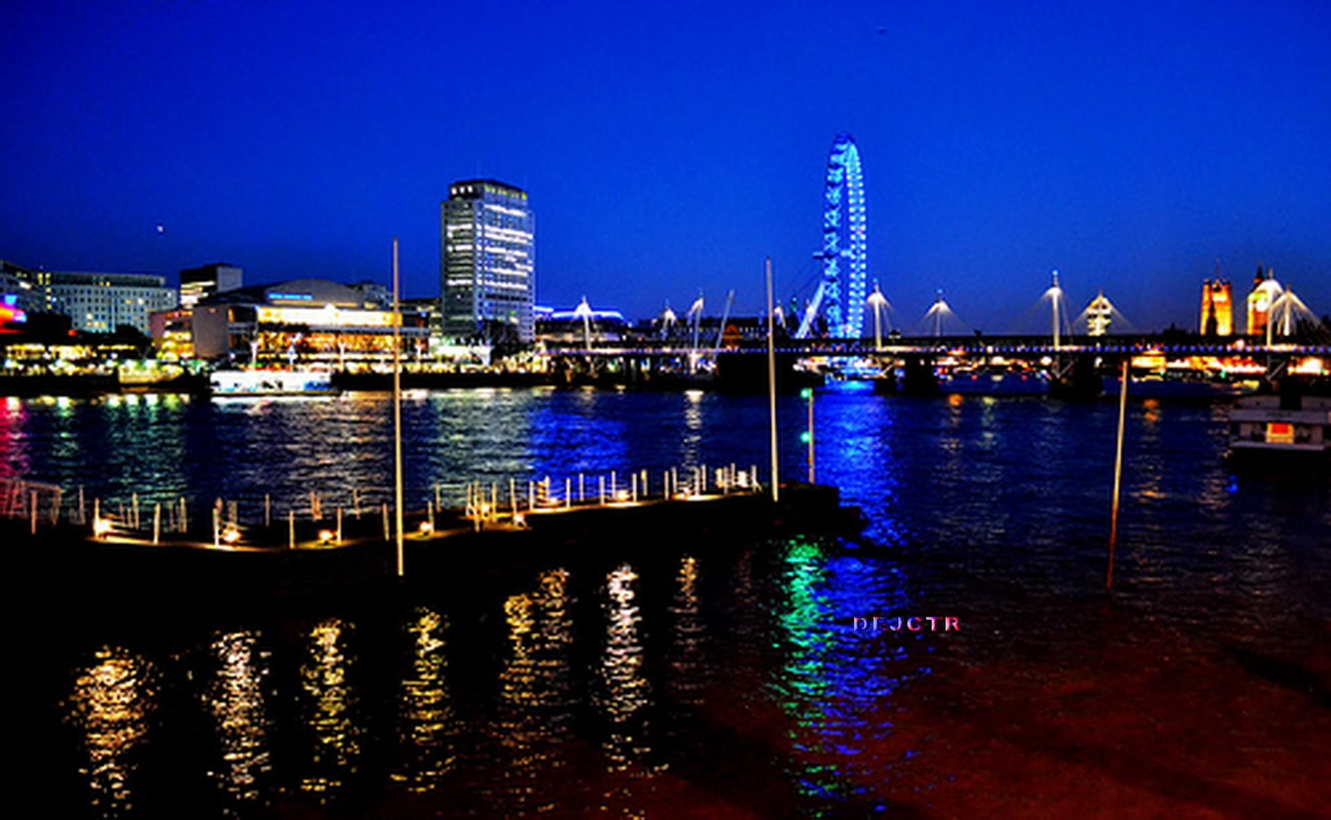 night, msmvfdyirmaoo, 1080P, sky, nice, x, lighted, multicolor, nature and landscapes, boat, line, dejctr, city, HD Wallpaper