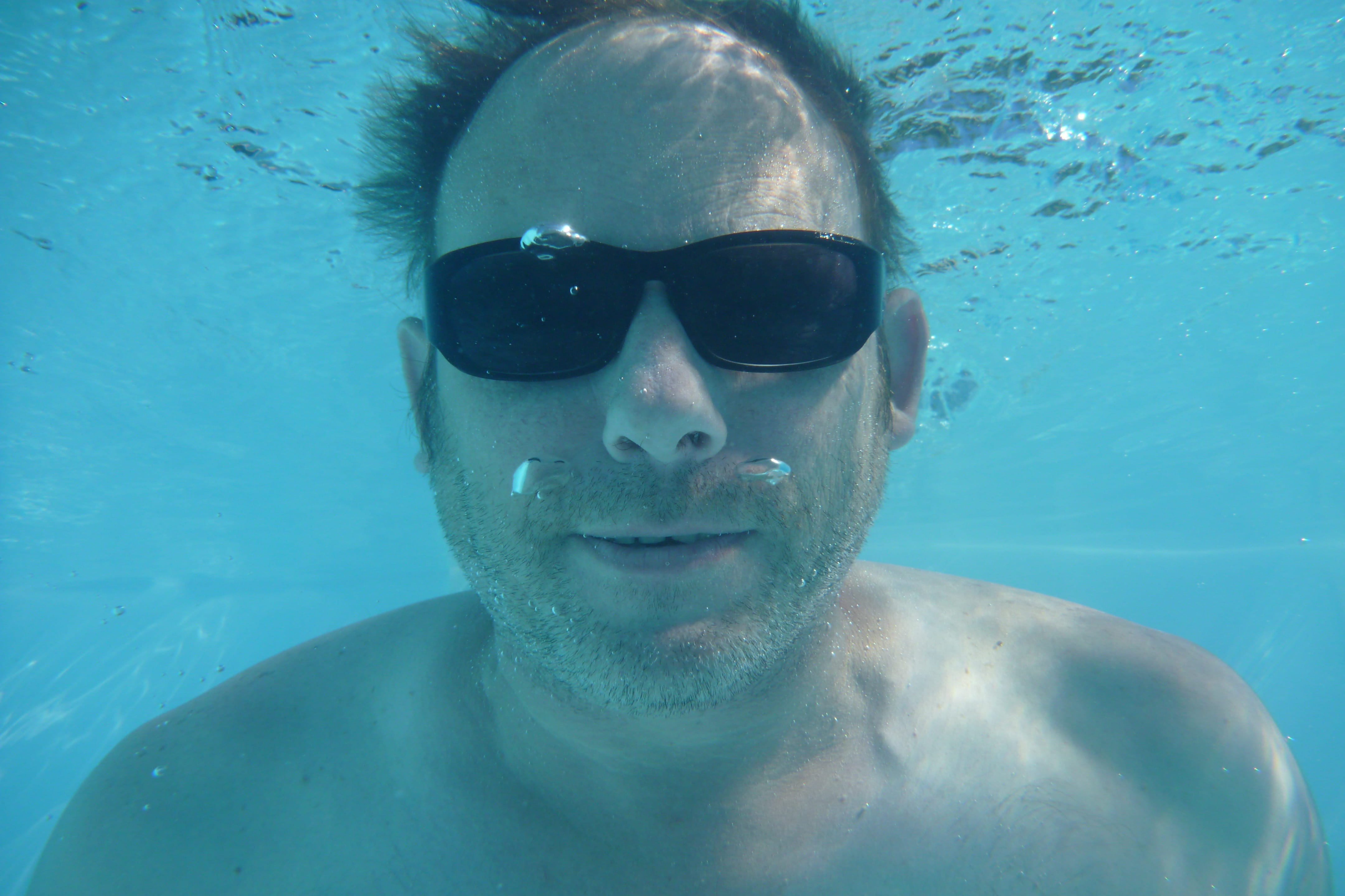 real people, swimming, Water, undersea, portrait, one person, Diving, 4K, sea, man, leisure activity, underwater, eyewear, headshot, Man, nature, water, HD Wallpaper