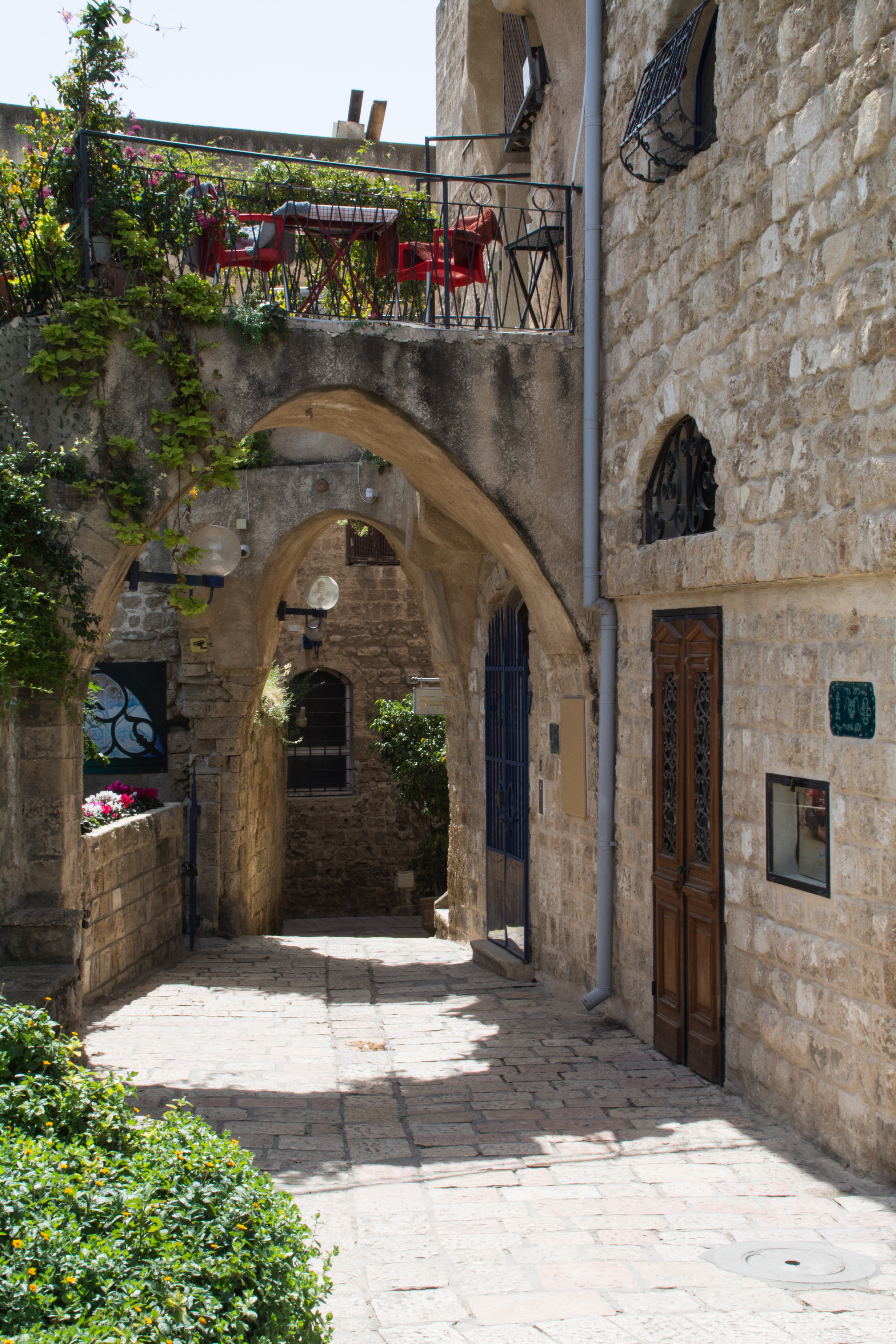5K, building exterior, downtown, sunlight, arch, jaffa, street, architecture, medieval, belief, nature, entrance, outdoors, old town, footpath, old street, Phone HD Wallpaper