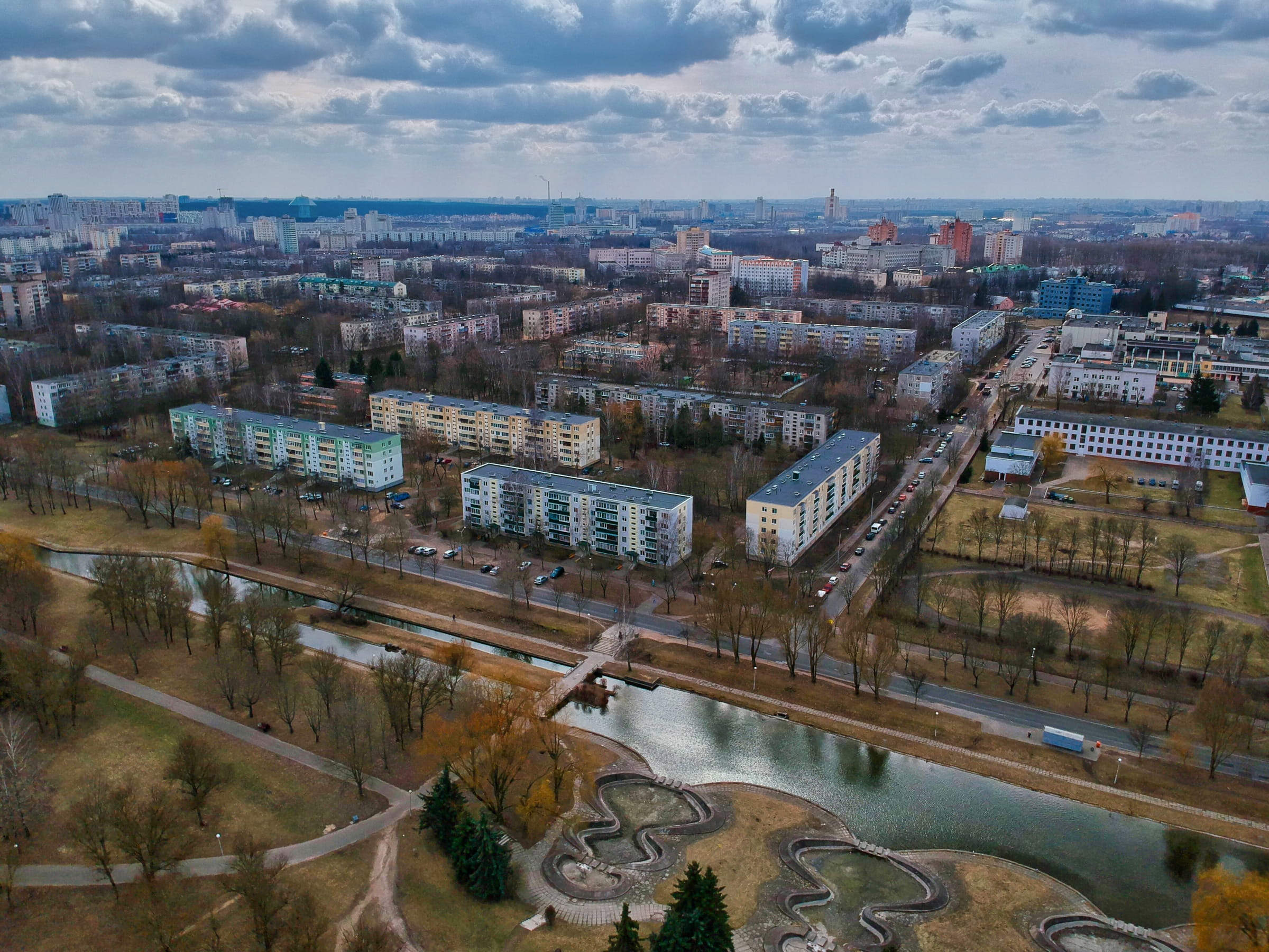 green, architecture, residential district, nature, transportation system, view, bridge, bridge - man made structure, roofs, environment, sky, cloud - sky, HD Wallpaper