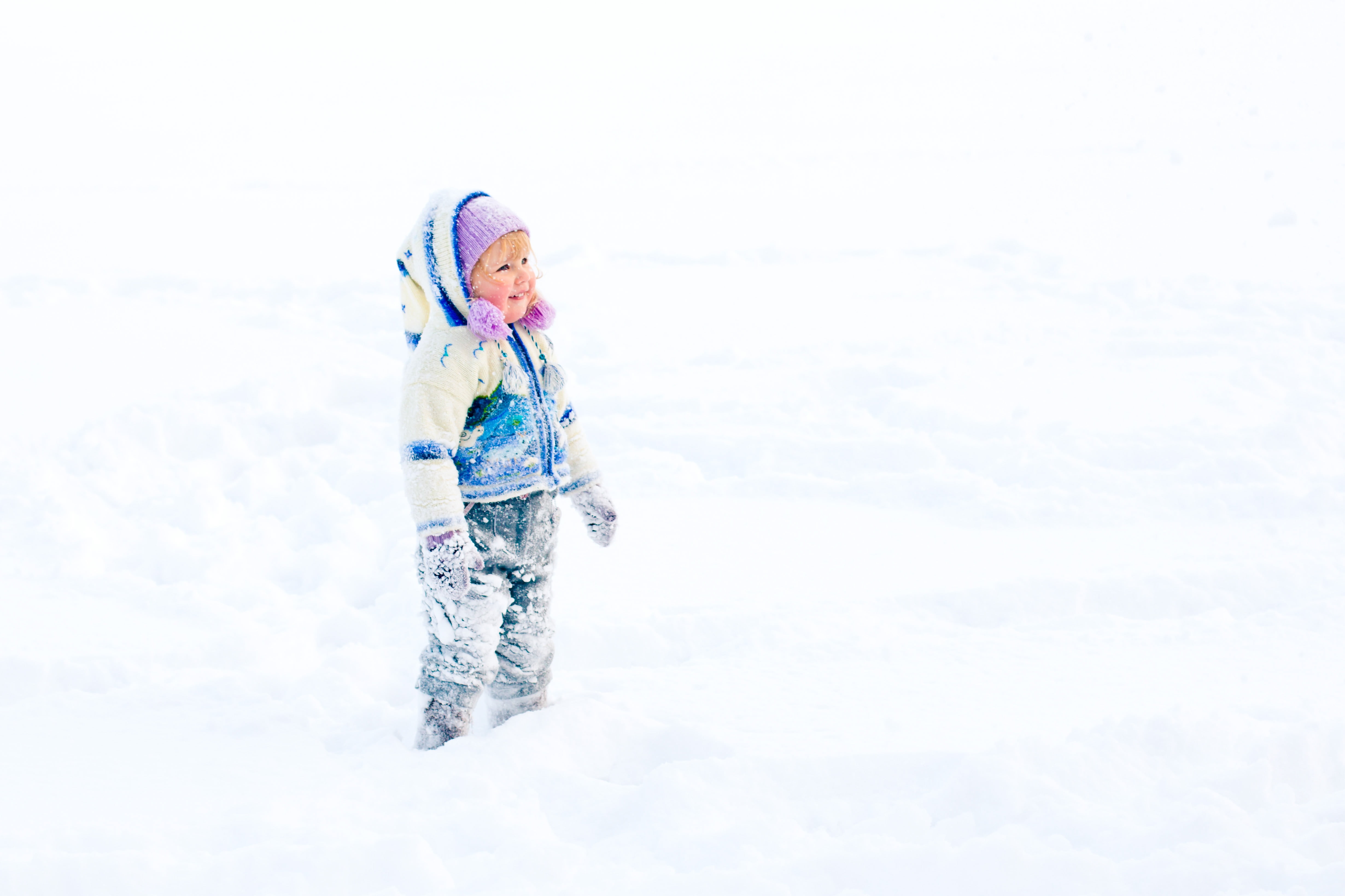 warm clothing, snow, snowdrift, covered, frost, kids, one girl only, children only, snowing, standing, winter, story, toddler, cold, clothing, child, blond hair, HD Wallpaper