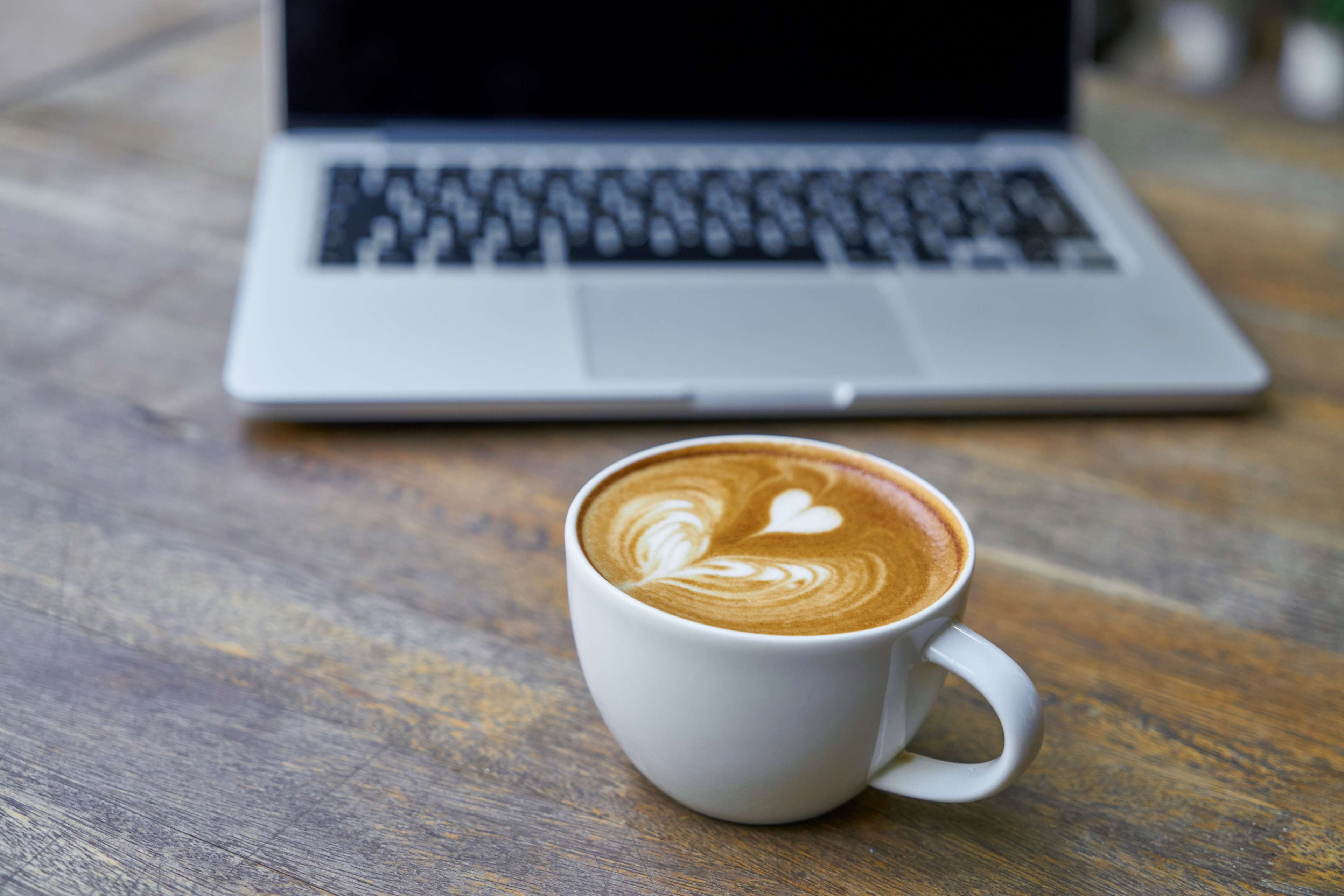 wireless technology, connection, refreshment, drink, caf, cup of coffee, laptop, food, caffeine, espresso, food and drink, hot drink, dawn, no people, communication, HD Wallpaper