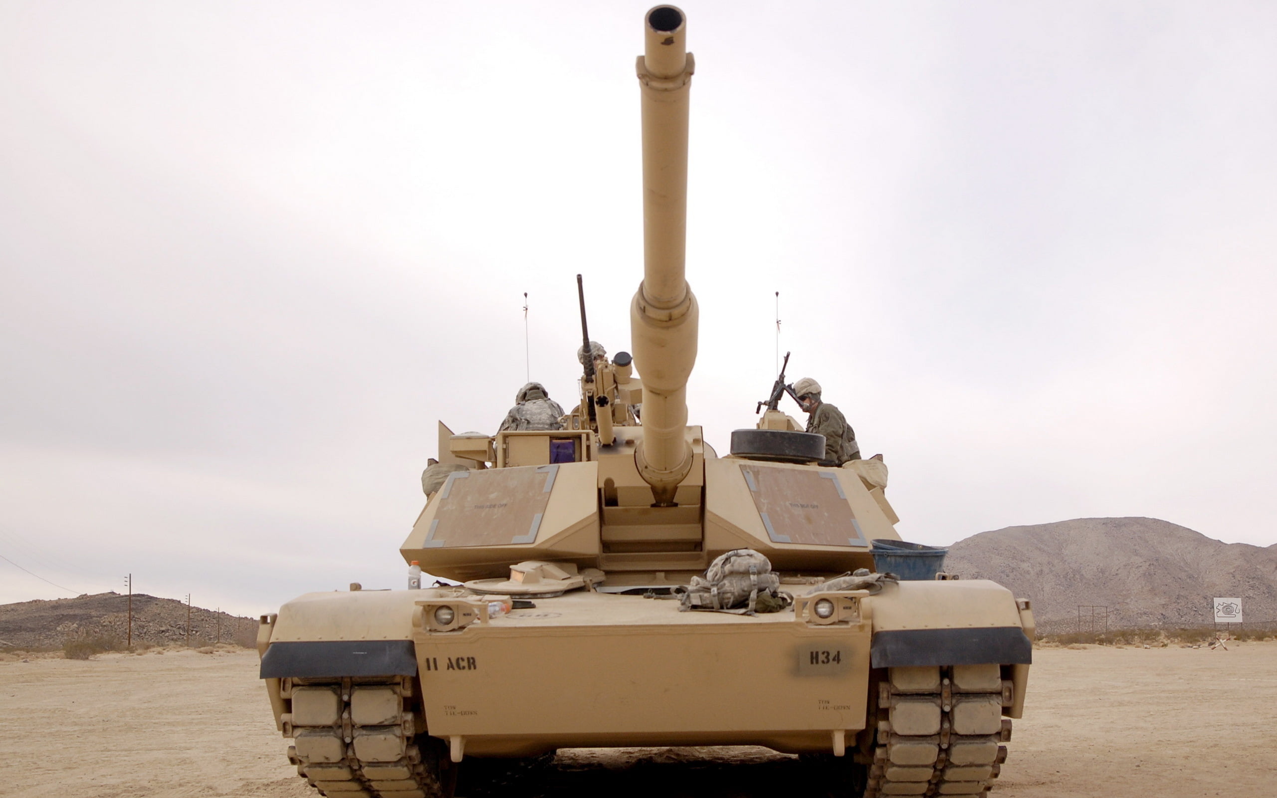 stationary, weapon, outdoors, government, army, soldiers, travel, soldier, mode of transportation, tanks, military, land, 2K, armored tank, day, transportation, HD Wallpaper