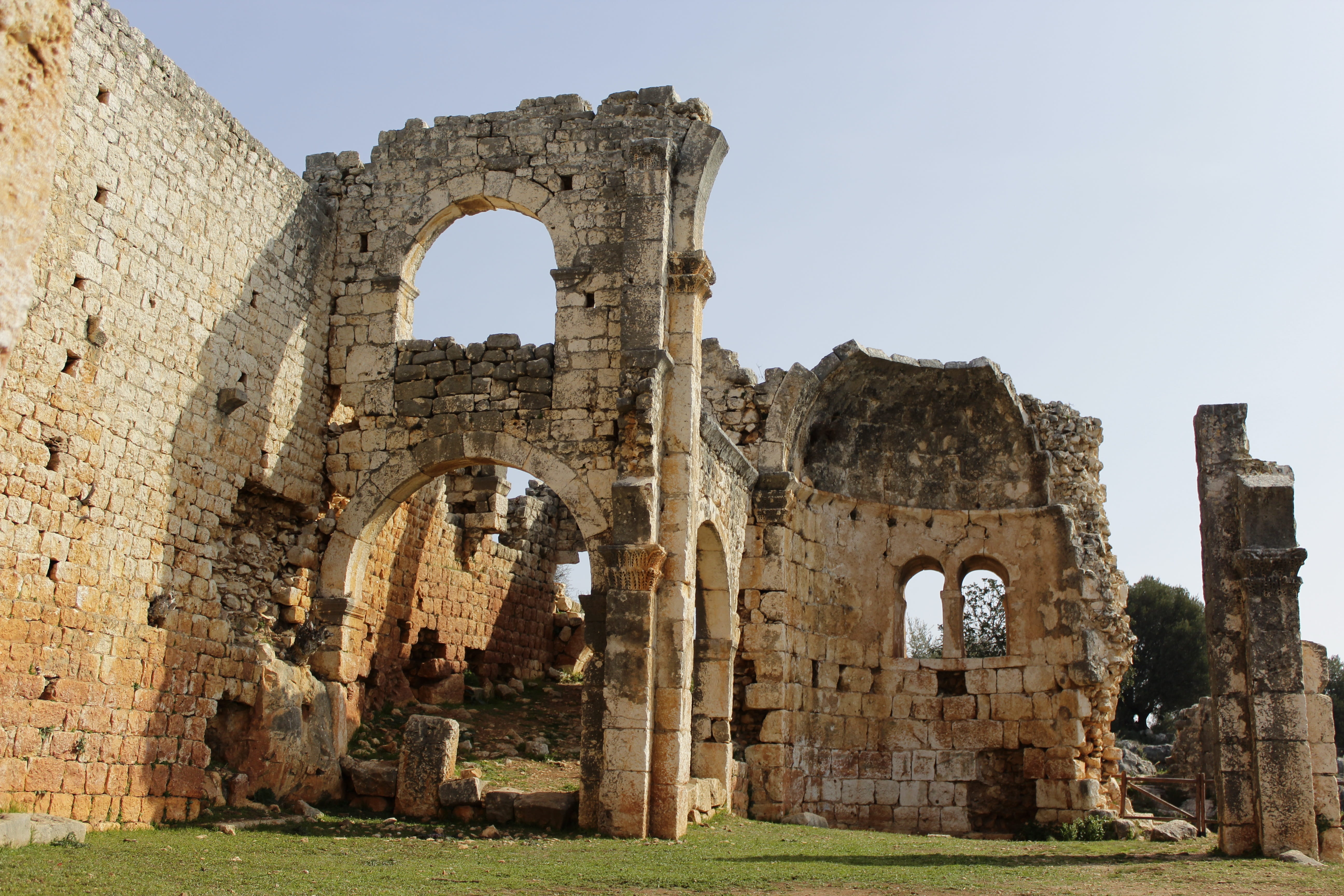 tour, abbey, antik, turkish, tourism, broken, run-down, old, architectural column, old ruin, arch, ruined, ancient, green, nature, ancient civilization, HD Wallpaper