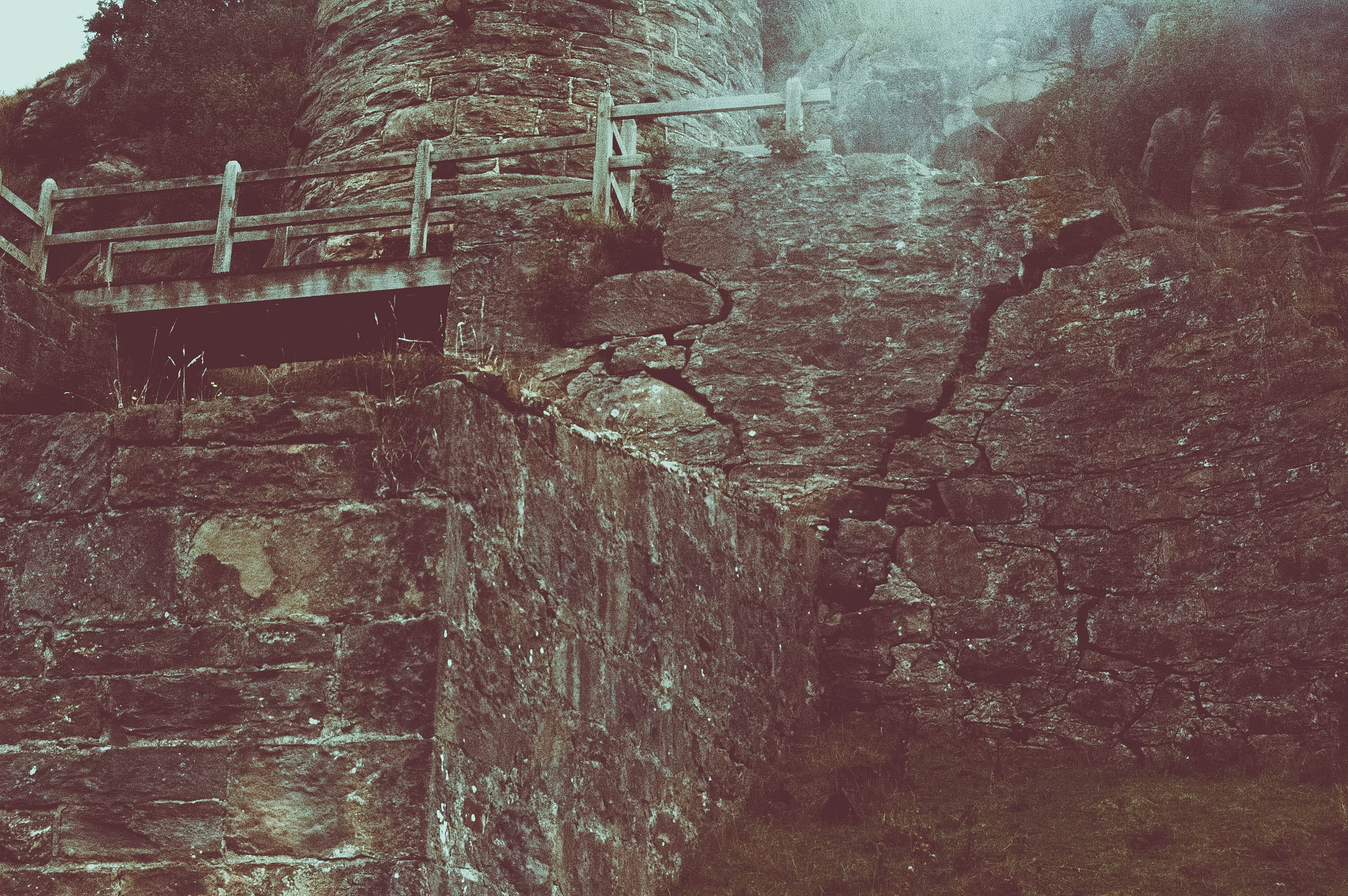 nature, otago, decline, no people, stone, weathered, metal, abandoned, built structure, fort, sandymount, fog, instagram, rock, new zealand, wall - building feature, HD Wallpaper