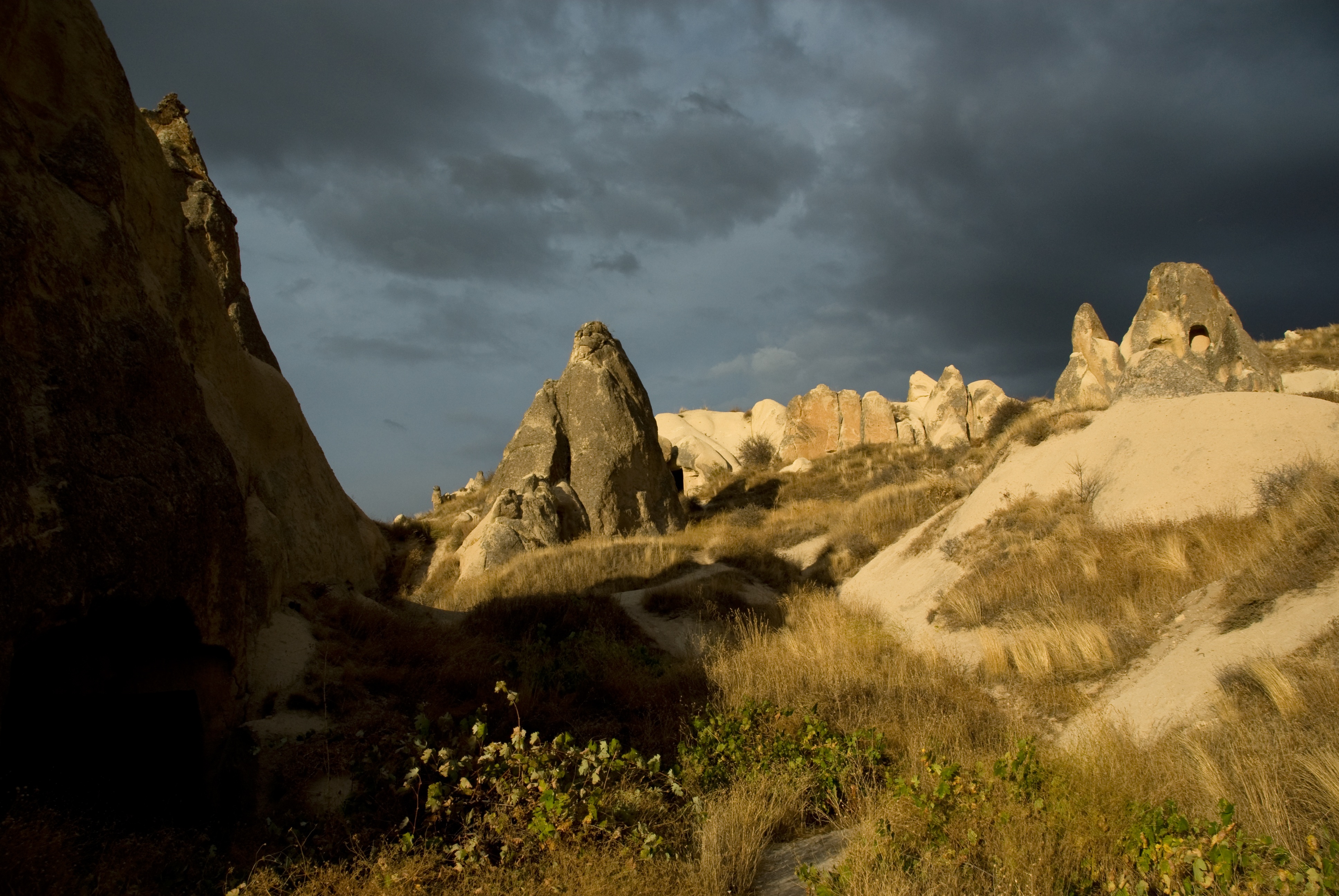 göreme, turkey, travel, storm, scenics - nature, valley, fairy chimneys, göreme open air museum, rock, cappadocia, plant, environment, mountain, sky, rock - object, HD Wallpaper