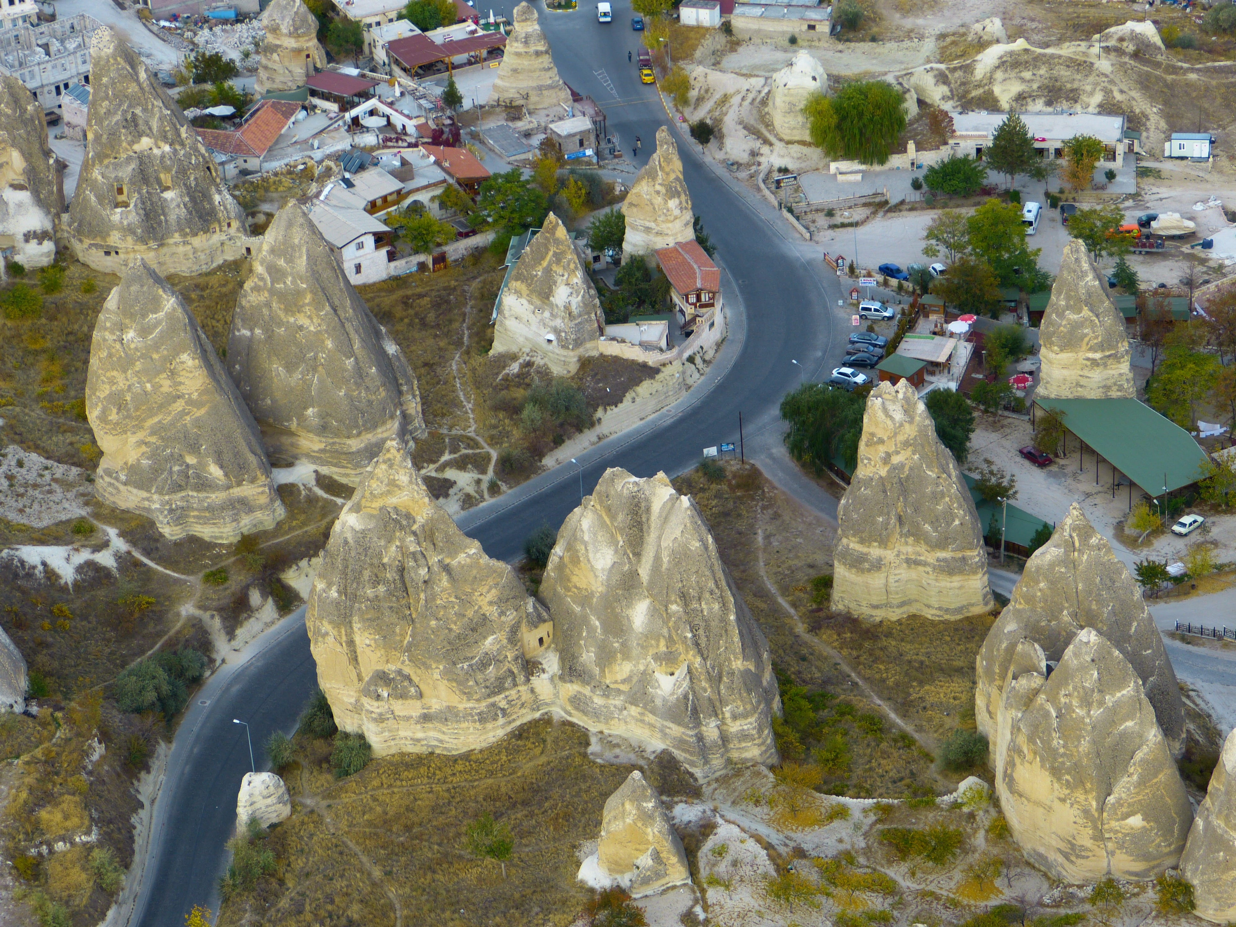 Fairy, 4K, building, environment, landscape, rock formations, architecture And Buildings, road, architecture, tree, transparent, Chimneys, Göreme, travel, HD Wallpaper